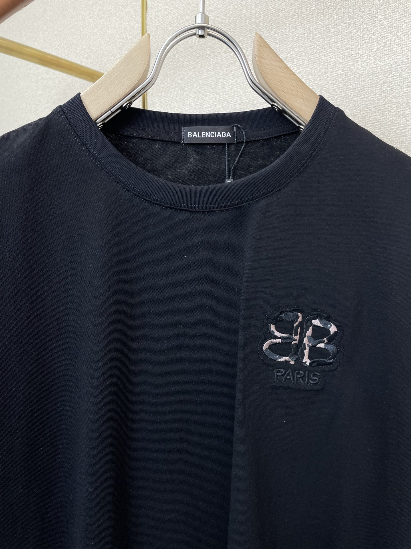 。Balenciaga巴黎世家💥砸锅卖铁都要上的新款新款原单男士休闲短袖 高端定制 高端版本 时尚百搭爆