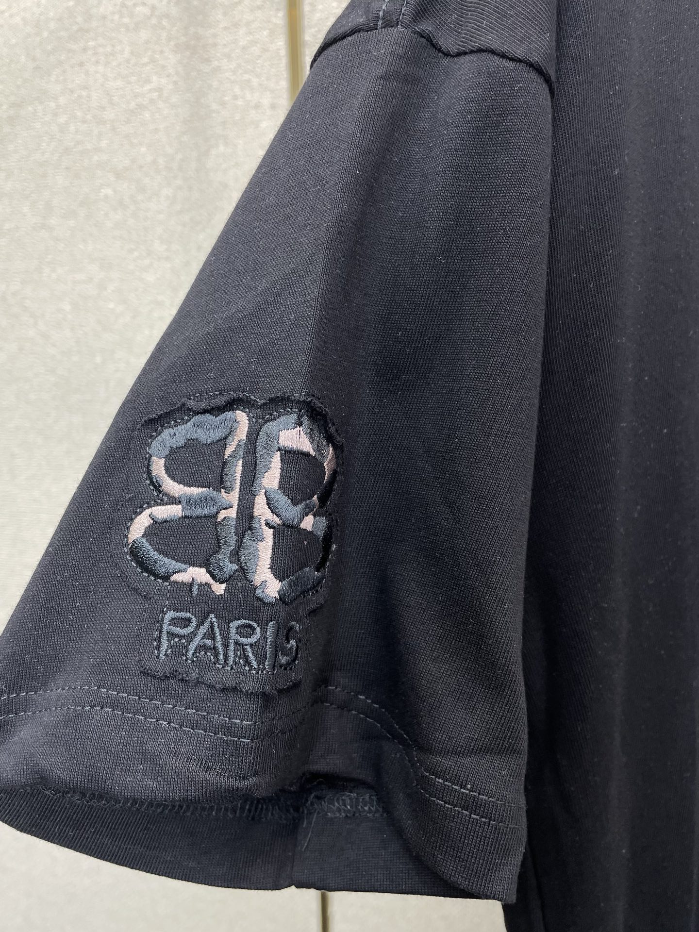 。Balenciaga巴黎世家💥砸锅卖铁都要上的新款新款原单男士休闲短袖 高端定制 高端版本 时尚百搭爆