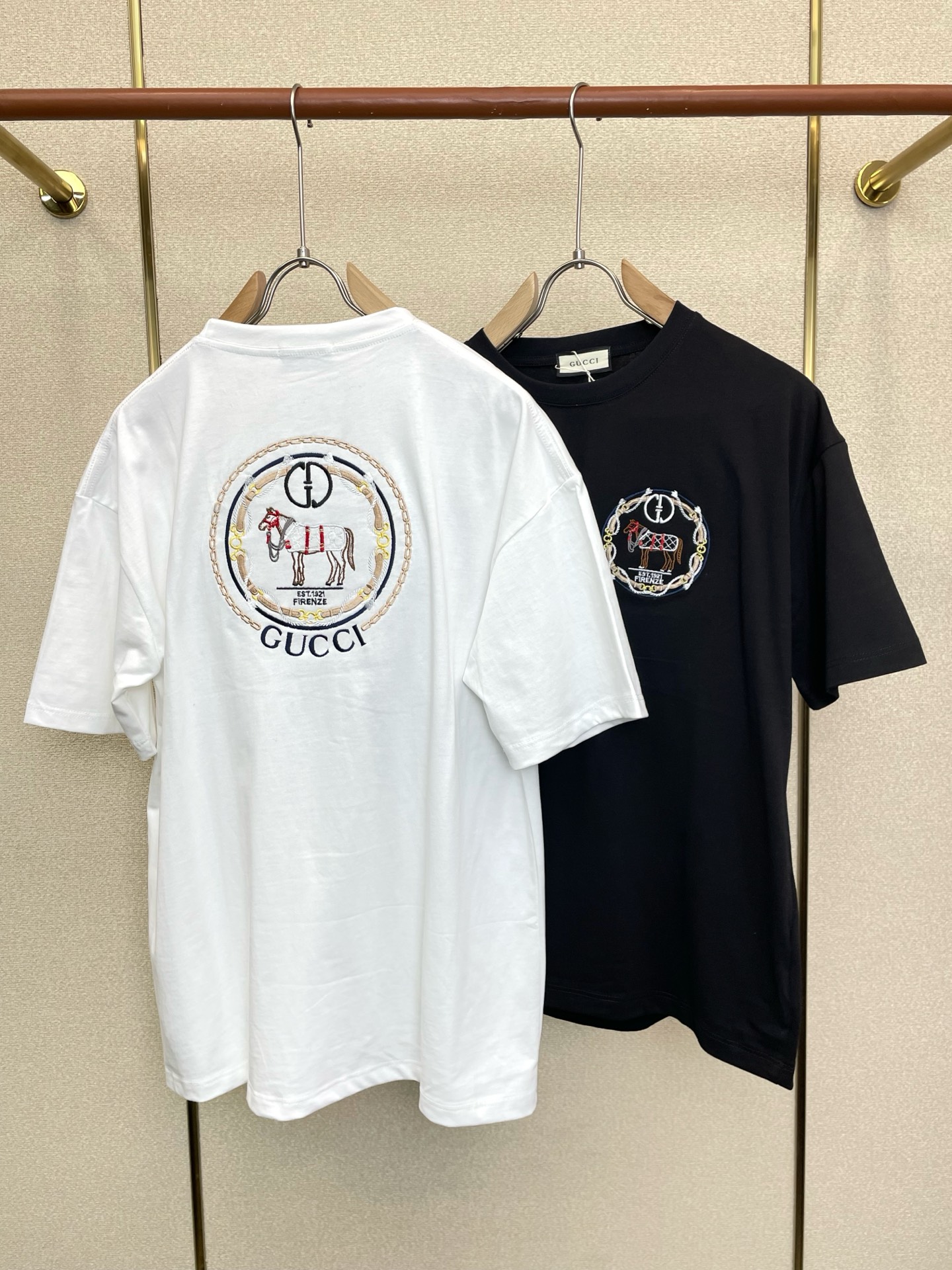 。Gucci古驰💥砸锅卖铁都要上的新款新款原单男士休闲短袖 高端定制 高端版本 时尚百搭爆款⚠️⚠️✨✨