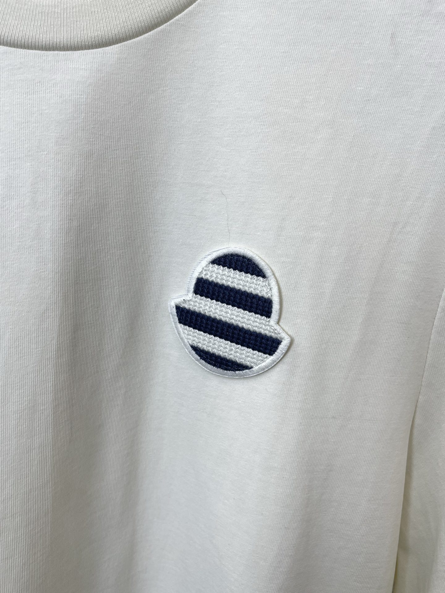 。Moncler蒙口💥砸锅卖铁都要上的新款新款原单男士休闲短袖 高端定制 高端版本 时尚百搭爆款⚠️⚠️