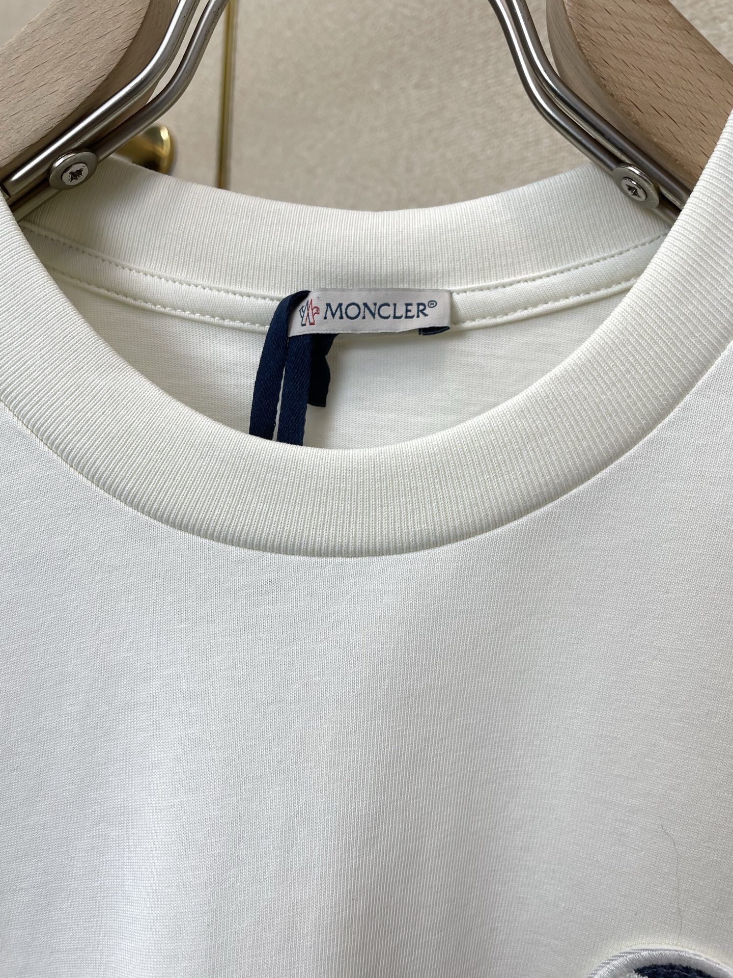 。Moncler蒙口💥砸锅卖铁都要上的新款新款原单男士休闲短袖 高端定制 高端版本 时尚百搭爆款⚠️⚠️