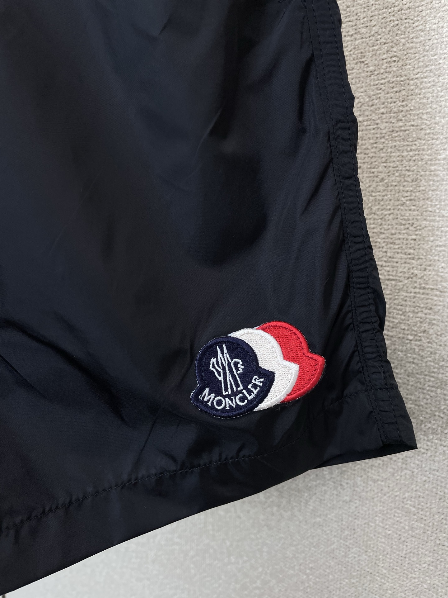 。Moncler蒙口💥砸锅卖铁都要上的新款新款原单男士休闲短裤🩳高端定制 高端版本 时尚百搭爆款⚠️⚠️