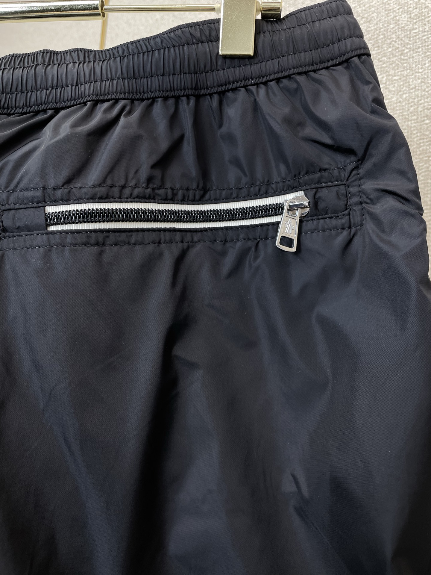 。Moncler蒙口💥砸锅卖铁都要上的新款新款原单男士休闲短裤🩳高端定制 高端版本 时尚百搭爆款⚠️⚠️