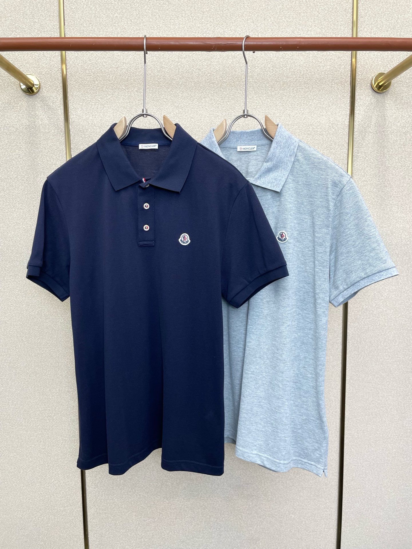 。Moncler蒙口💥砸锅卖铁都要上的新款新款原单男士休闲短袖 高端定制 高端版本 时尚百搭爆款⚠️⚠️