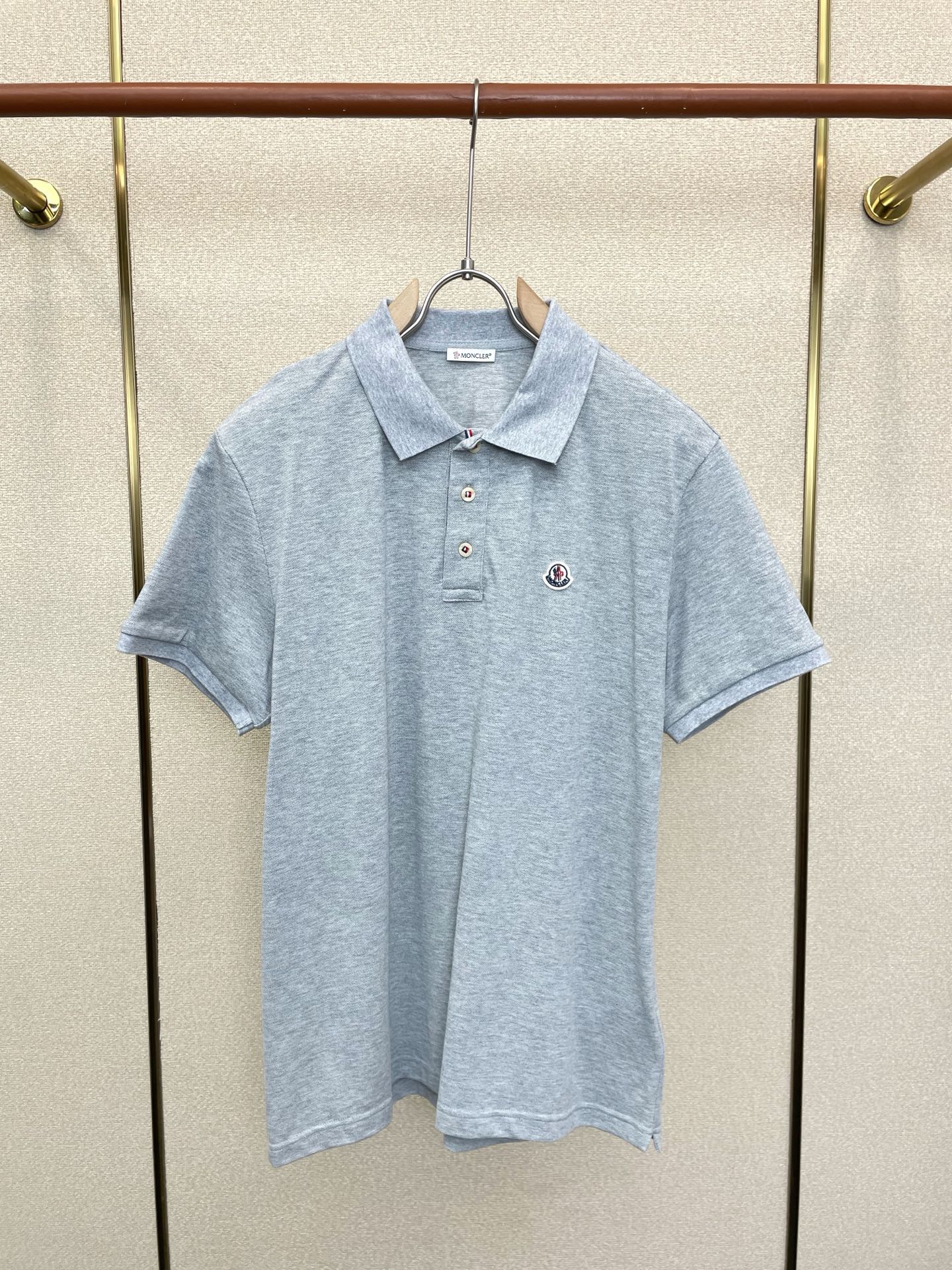 。Moncler蒙口💥砸锅卖铁都要上的新款新款原单男士休闲短袖 高端定制 高端版本 时尚百搭爆款⚠️⚠️