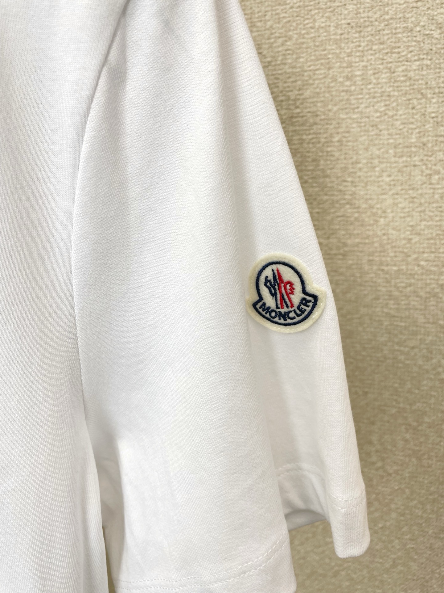 。Moncler蒙口💥砸锅卖铁都要上的新款新款原单男士休闲短袖 高端定制 高端版本 时尚百搭爆款⚠️⚠️