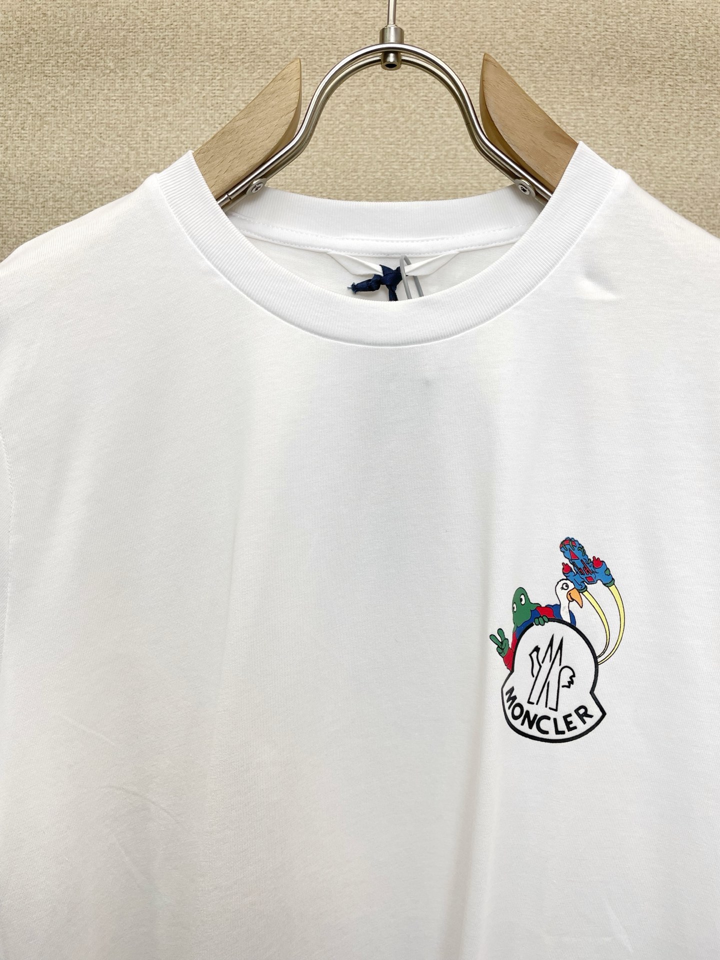 。Moncler蒙口💥砸锅卖铁都要上的新款新款原单男士休闲短袖 高端定制 高端版本 时尚百搭爆款⚠️⚠️