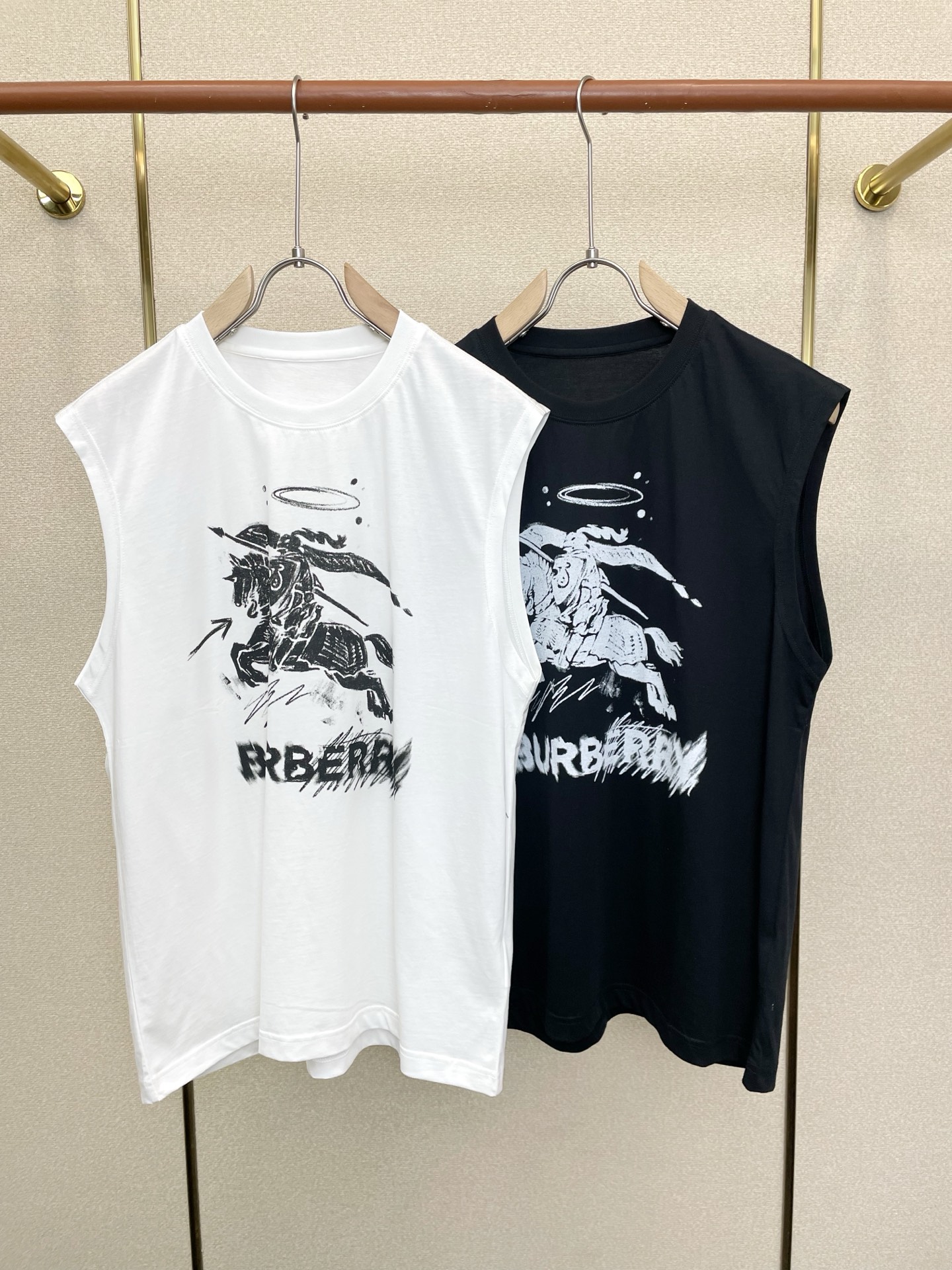 。Burberry巴宝莉💥砸锅卖铁都要上的新款新款原单男士休闲背心🎽高端定制 高端版本 时尚百搭爆款⚠️