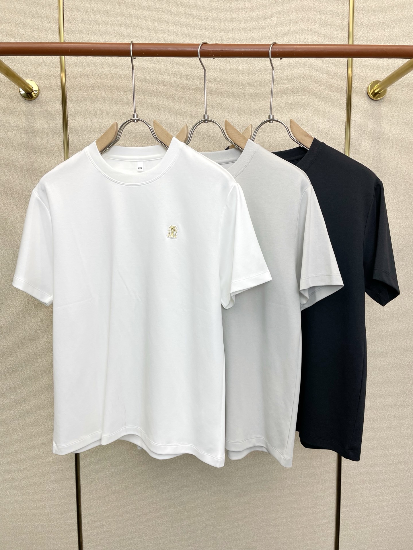 。BC-Brunello Cucineli 布鲁内洛 •库奇內利💥砸锅卖铁都要上的新款新款原单男士休闲短