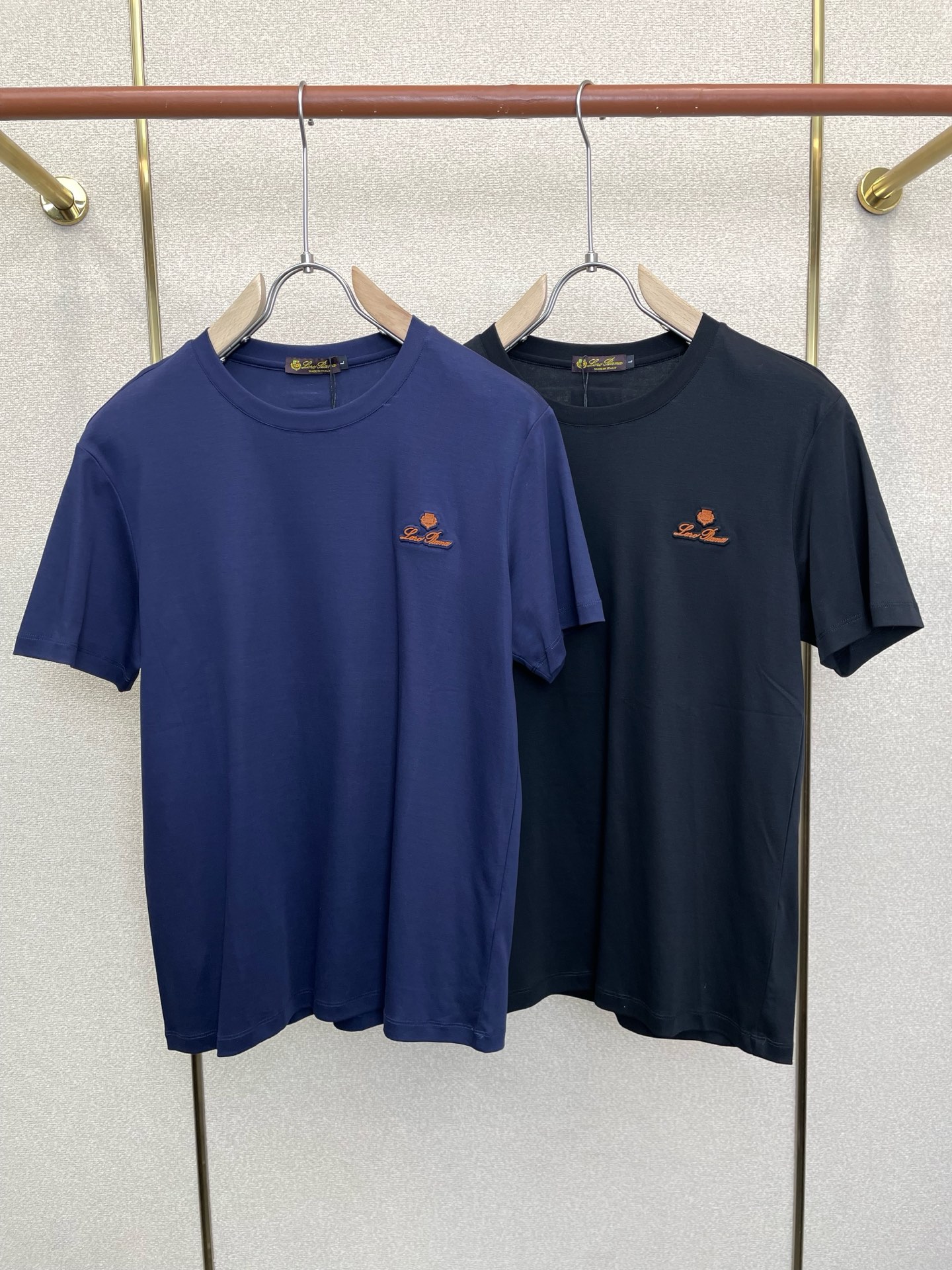。Loro Piana-Loro Piana诺悠翩雅💥砸锅卖铁都要上的新款新款原单男士休闲短袖 高端定制