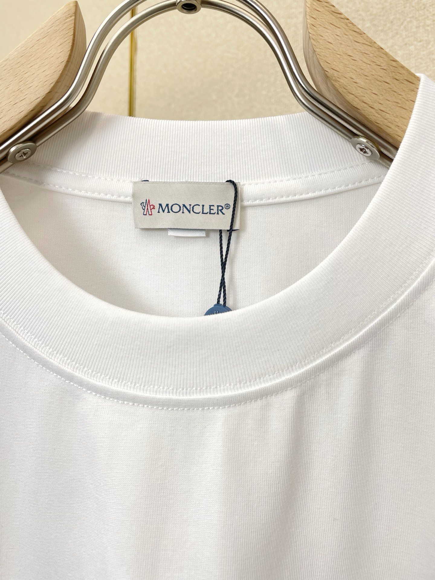 。Moncler蒙口💥砸锅卖铁都要上的新款新款原单男士休闲短袖 高端定制 高端版本 时尚百搭爆款⚠️⚠️