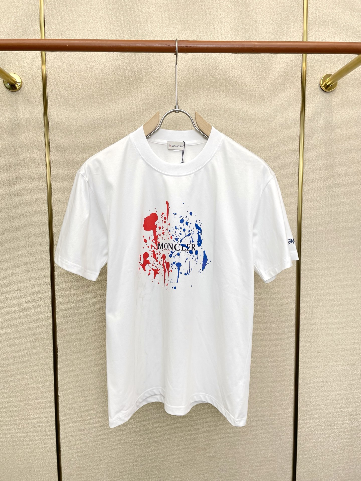 。Moncler蒙口💥砸锅卖铁都要上的新款新款原单男士休闲短袖 高端定制 高端版本 时尚百搭爆款⚠️⚠️
