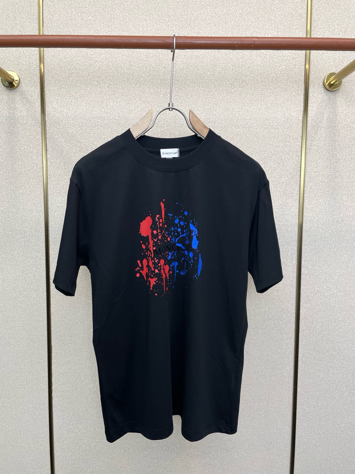 。Moncler蒙口💥砸锅卖铁都要上的新款新款原单男士休闲短袖 高端定制 高端版本 时尚百搭爆款⚠️⚠️