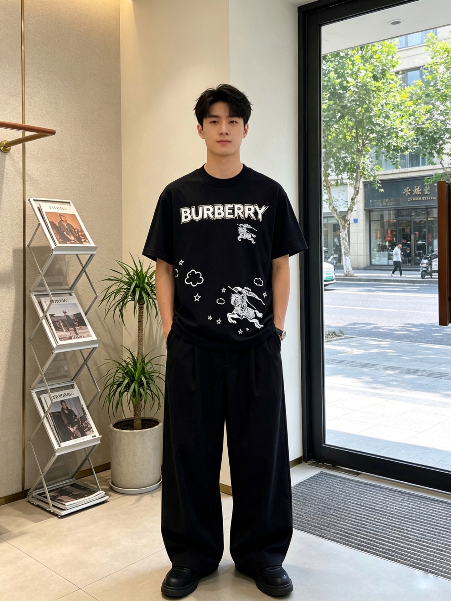 。Burberry巴宝莉💥砸锅卖铁都要上的新款新款原单男士休闲短袖 高端定制 高端版本 时尚百搭爆款⚠️