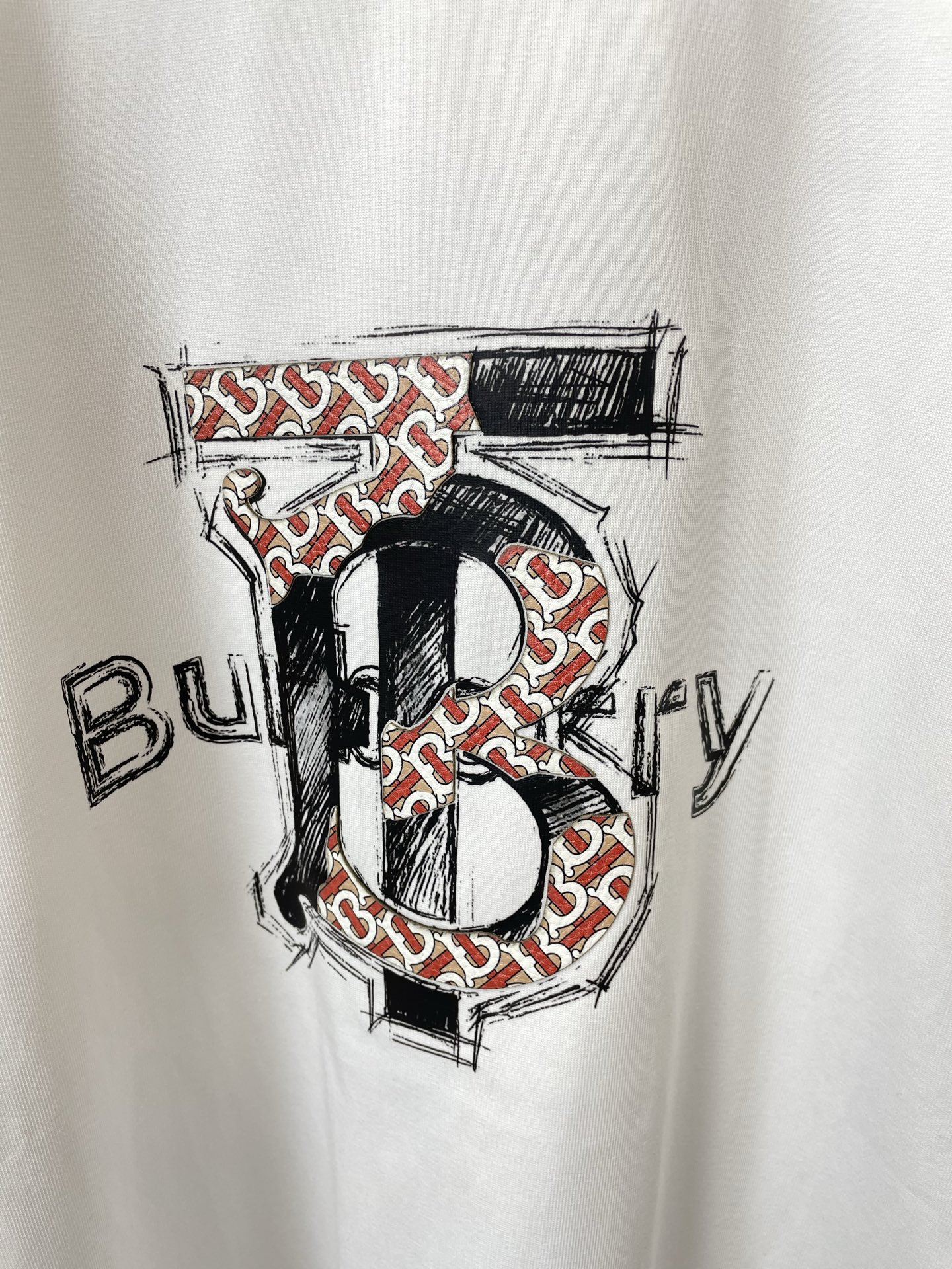 。Burberry巴宝莉💥砸锅卖铁都要上的新款新款原单男士休闲短袖 高端定制 高端版本 时尚百搭爆款⚠️