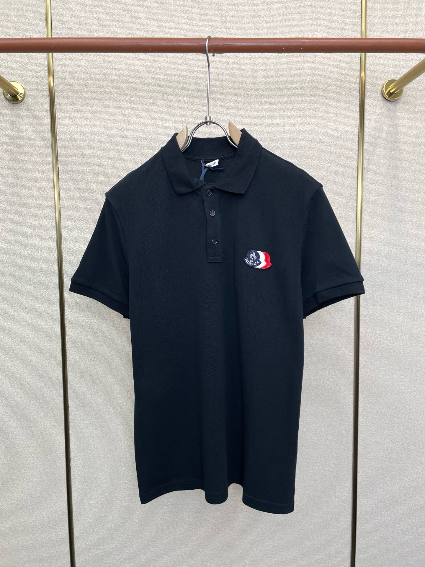 。Moncler蒙口💥砸锅卖铁都要上的新款新款原单男士休闲短袖 高端定制 高端版本 时尚百搭爆款⚠️⚠️