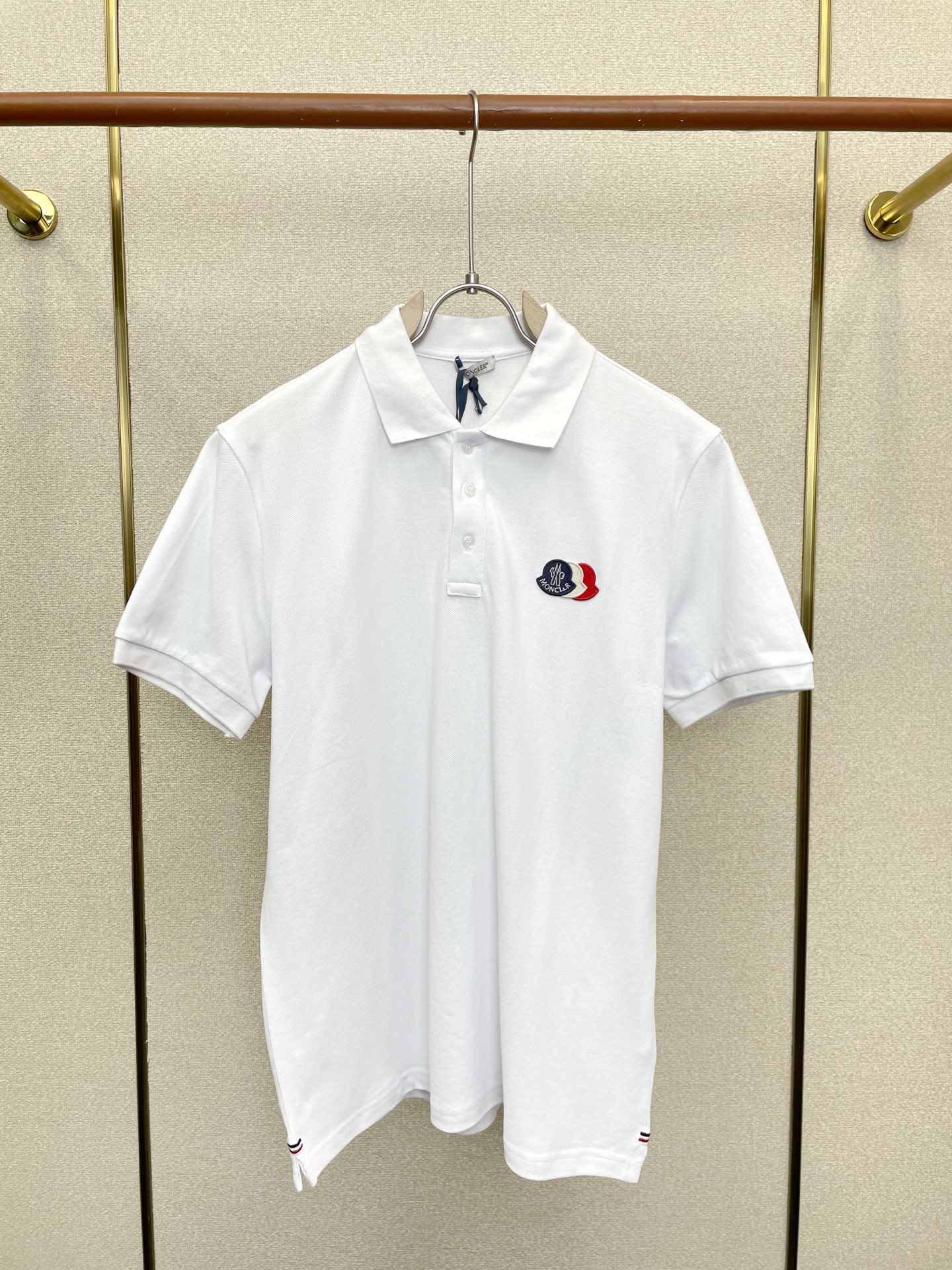 。Moncler蒙口💥砸锅卖铁都要上的新款新款原单男士休闲短袖 高端定制 高端版本 时尚百搭爆款⚠️⚠️
