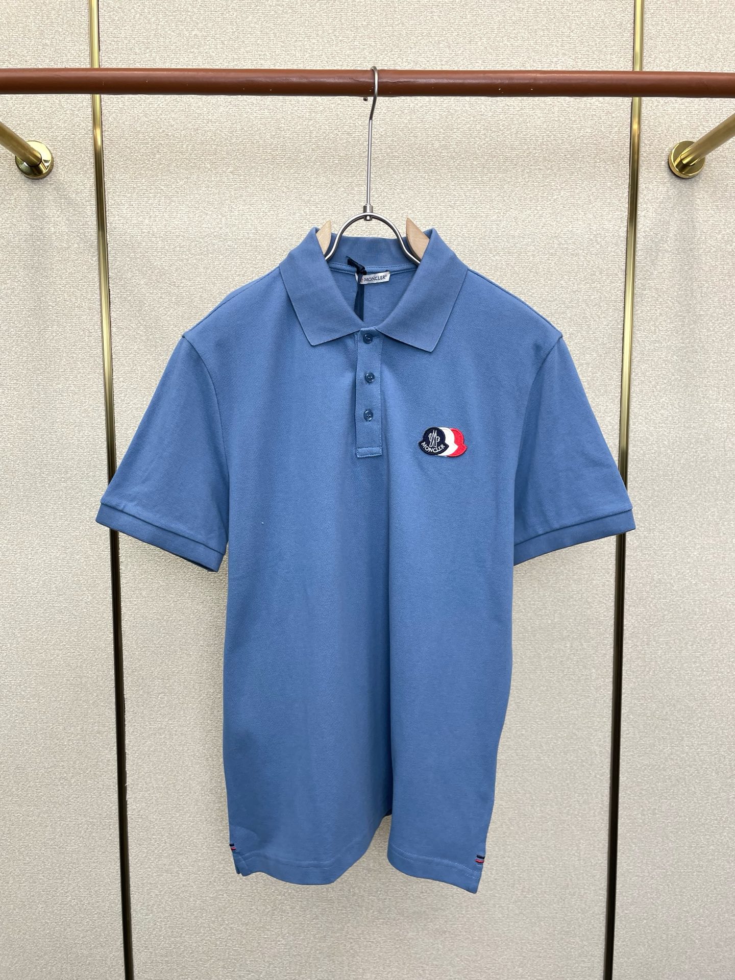 。Moncler蒙口💥砸锅卖铁都要上的新款新款原单男士休闲短袖 高端定制 高端版本 时尚百搭爆款⚠️⚠️