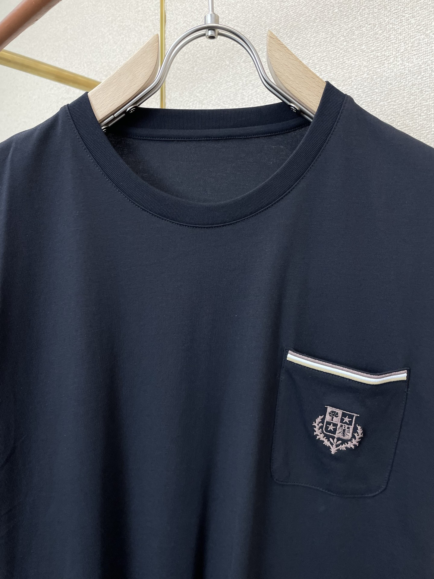 。Loro Piana-Loro Piana诺悠翩雅💥砸锅卖铁都要上的新款新款原单男士休闲短袖 高端定制