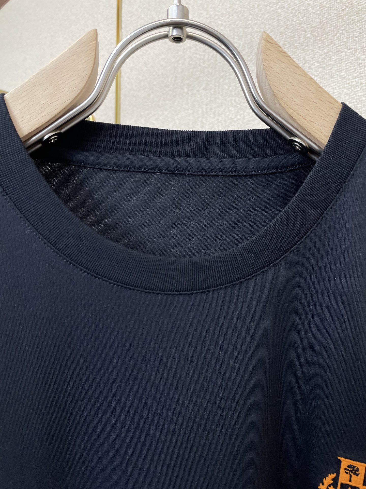 。Loro Piana-Loro Piana诺悠翩雅💥砸锅卖铁都要上的新款新款原单男士休闲短袖 高端定制