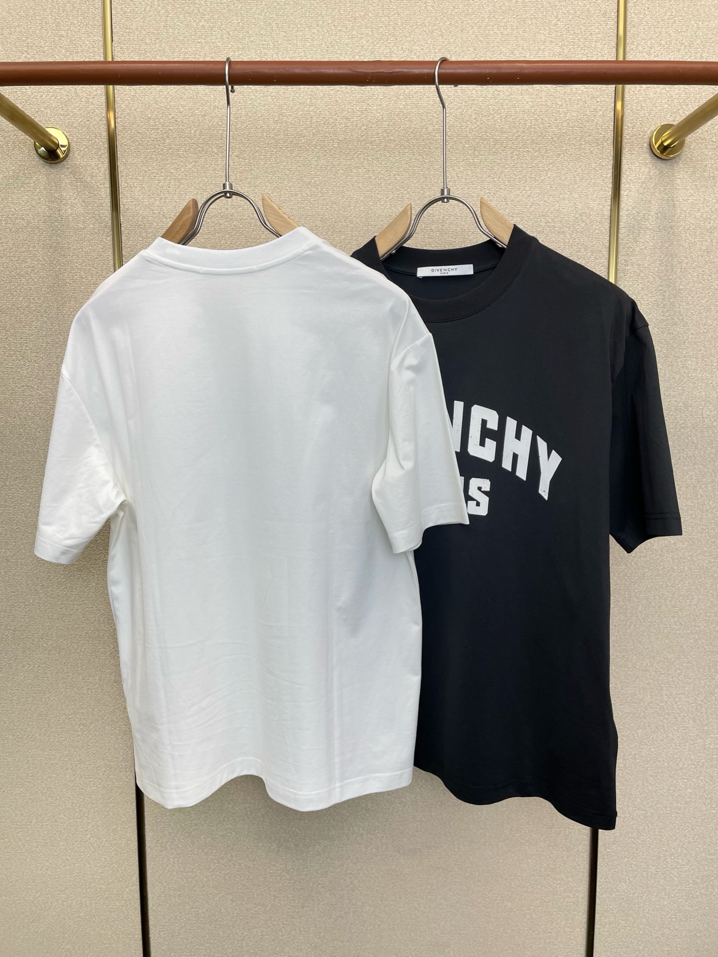。GIVENCHY纪梵希💥独家专供新款原单男士休闲短袖 高端定制 高端版本 时尚百搭爆款⚠️⚠️✨✨进口