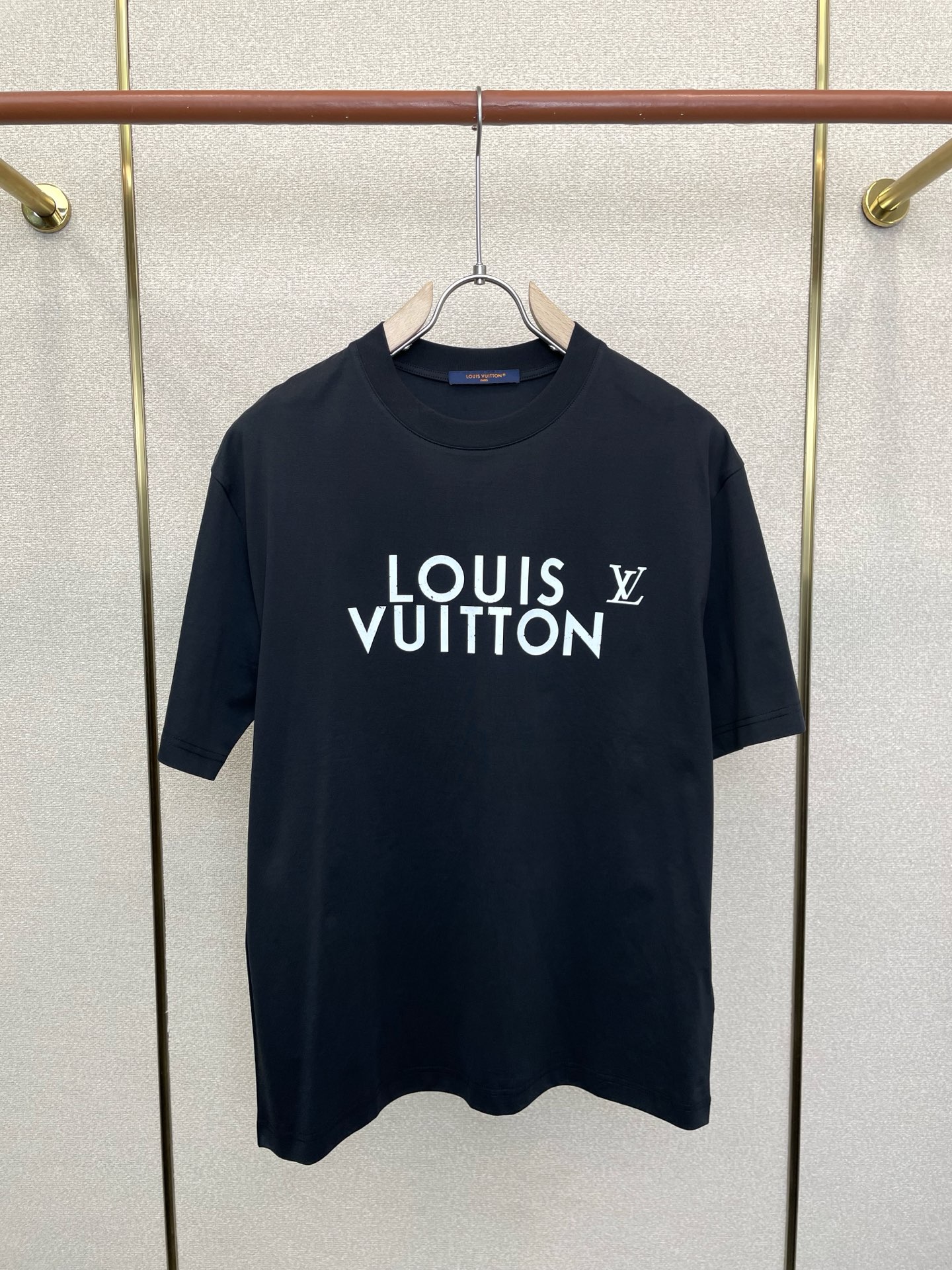 。Louis Vuitton路易威登💥独家专供新款原单男士休闲短袖 高端定制 高端版本 时尚百搭爆款⚠️