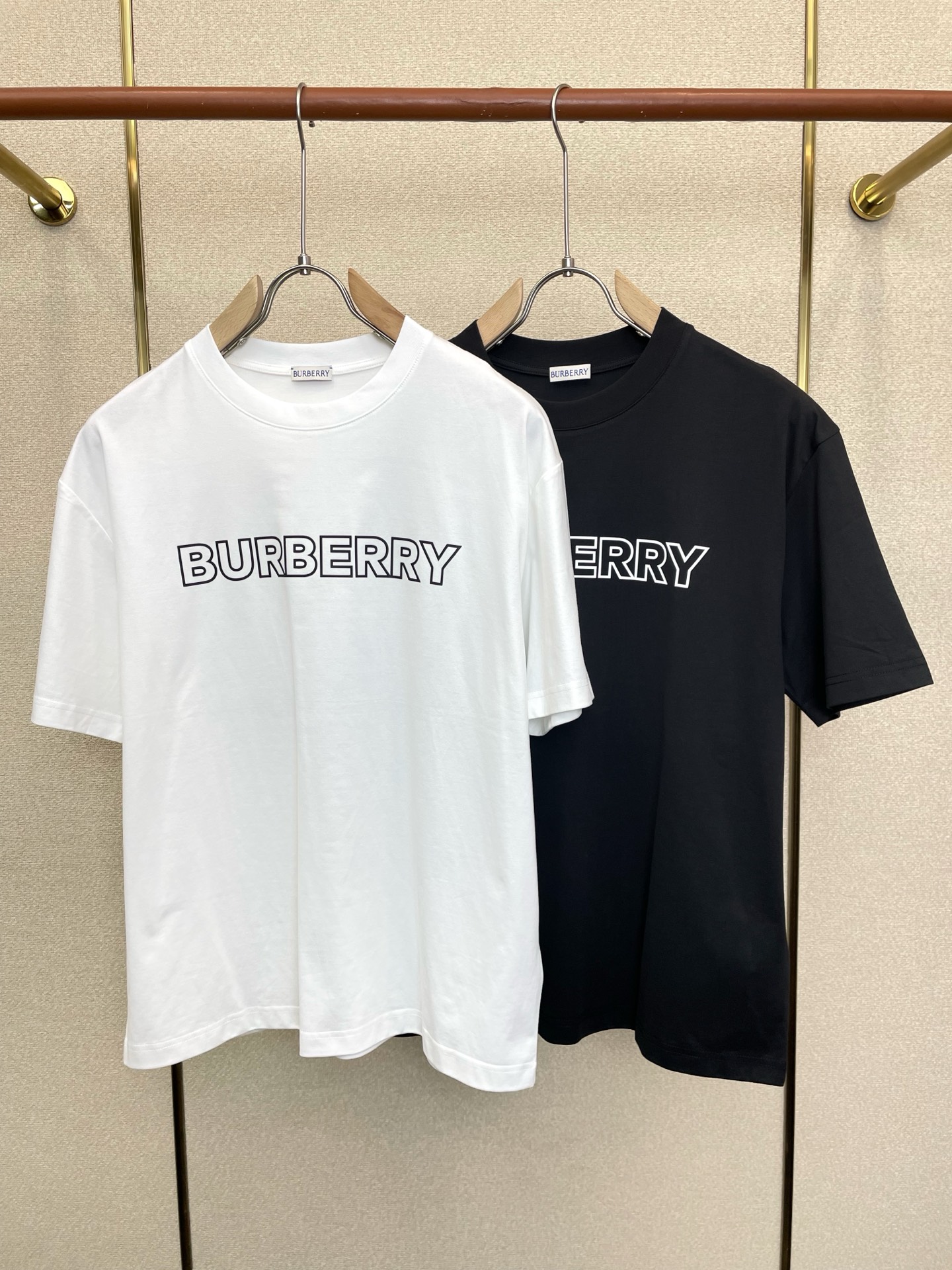 Burberry巴宝莉💥独家专供新款原单男士休闲短袖 高端定制 高端版本 时尚百搭爆款⚠️⚠️✨✨进口面料 手感超柔软细