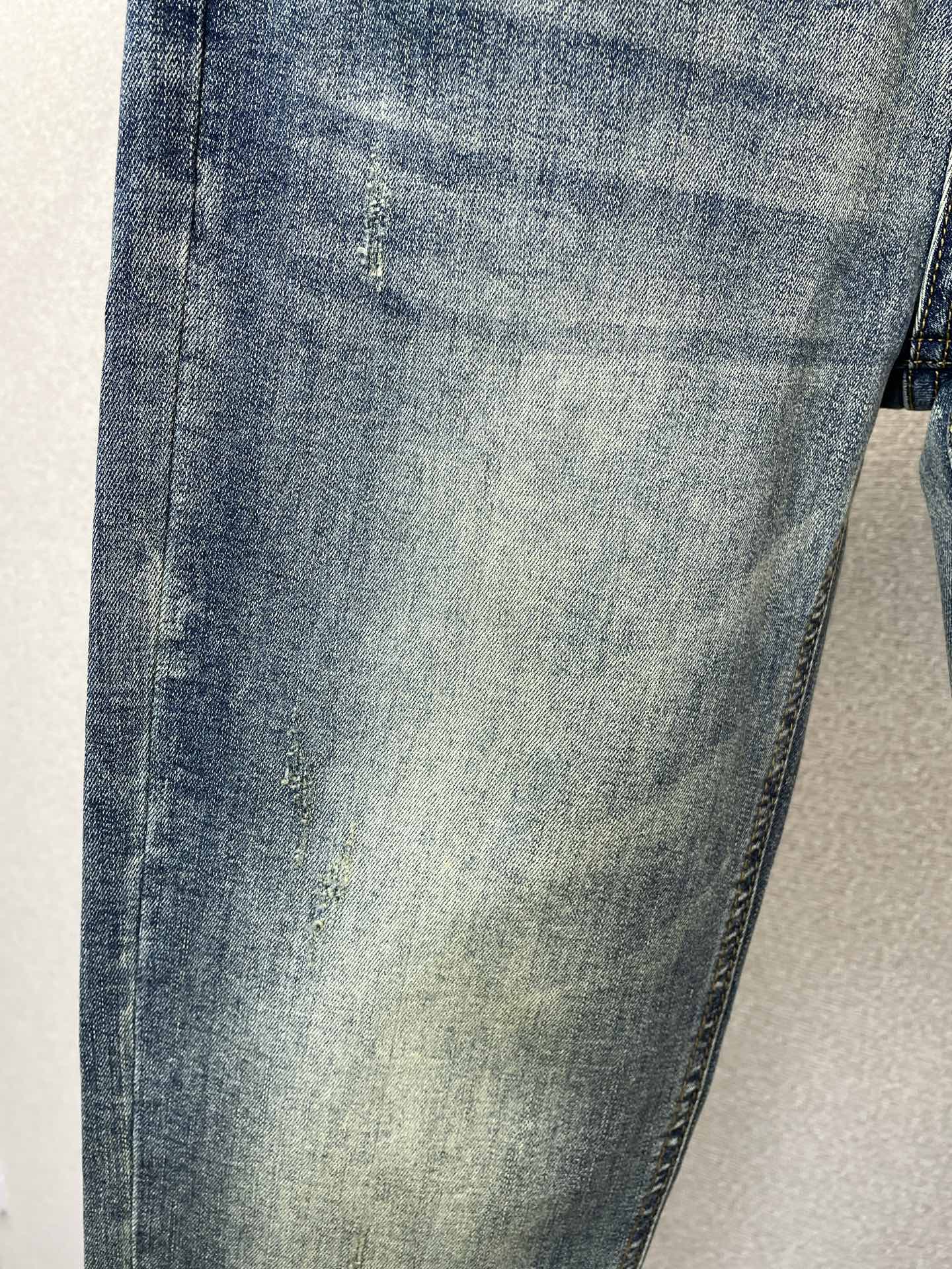 。Gucci古驰💥砸锅卖铁都要上的新款新款休闲牛仔裤👖高端版本 专柜定制面料 透气舒适度高，细节无可挑剔