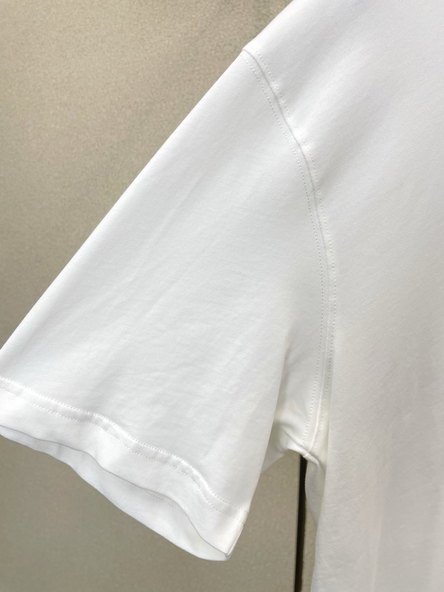 。Balenciaga巴黎世家💥砸锅卖铁都要上的新款新款原单男士休闲短袖 高端定制 高端版本 时尚百搭爆
