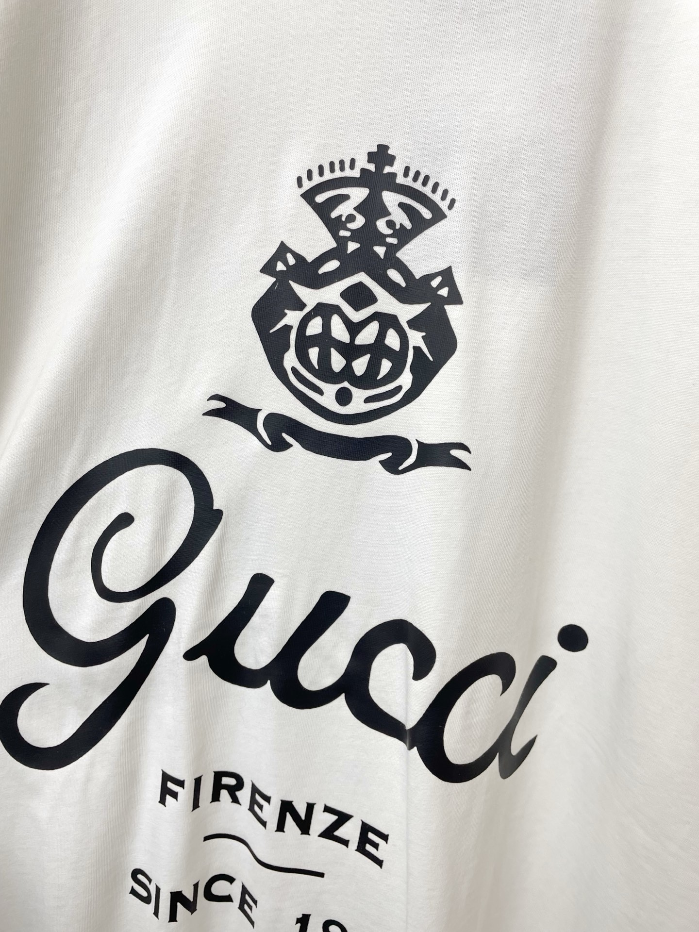 。Gucci古驰💥砸锅卖铁都要上的新款新款原单男士休闲短袖 高端定制 高端版本 时尚百搭爆款⚠️⚠️✨✨