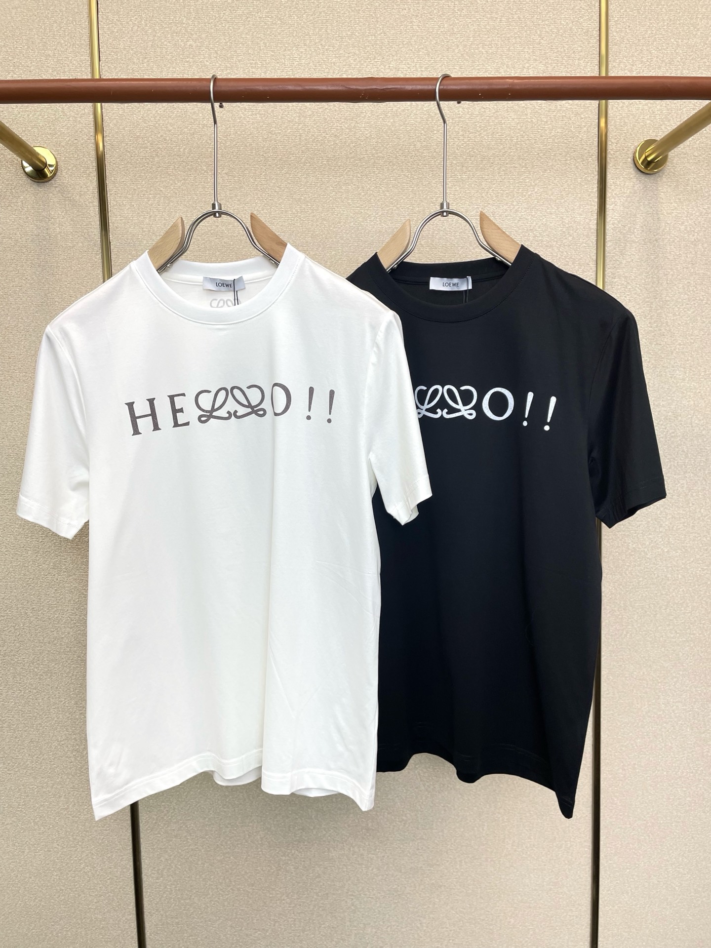 。LOEWE罗意威💥砸锅卖铁都要上的新款新款原单男士休闲短袖 高端定制 高端版本 时尚百搭爆款⚠️⚠️✨