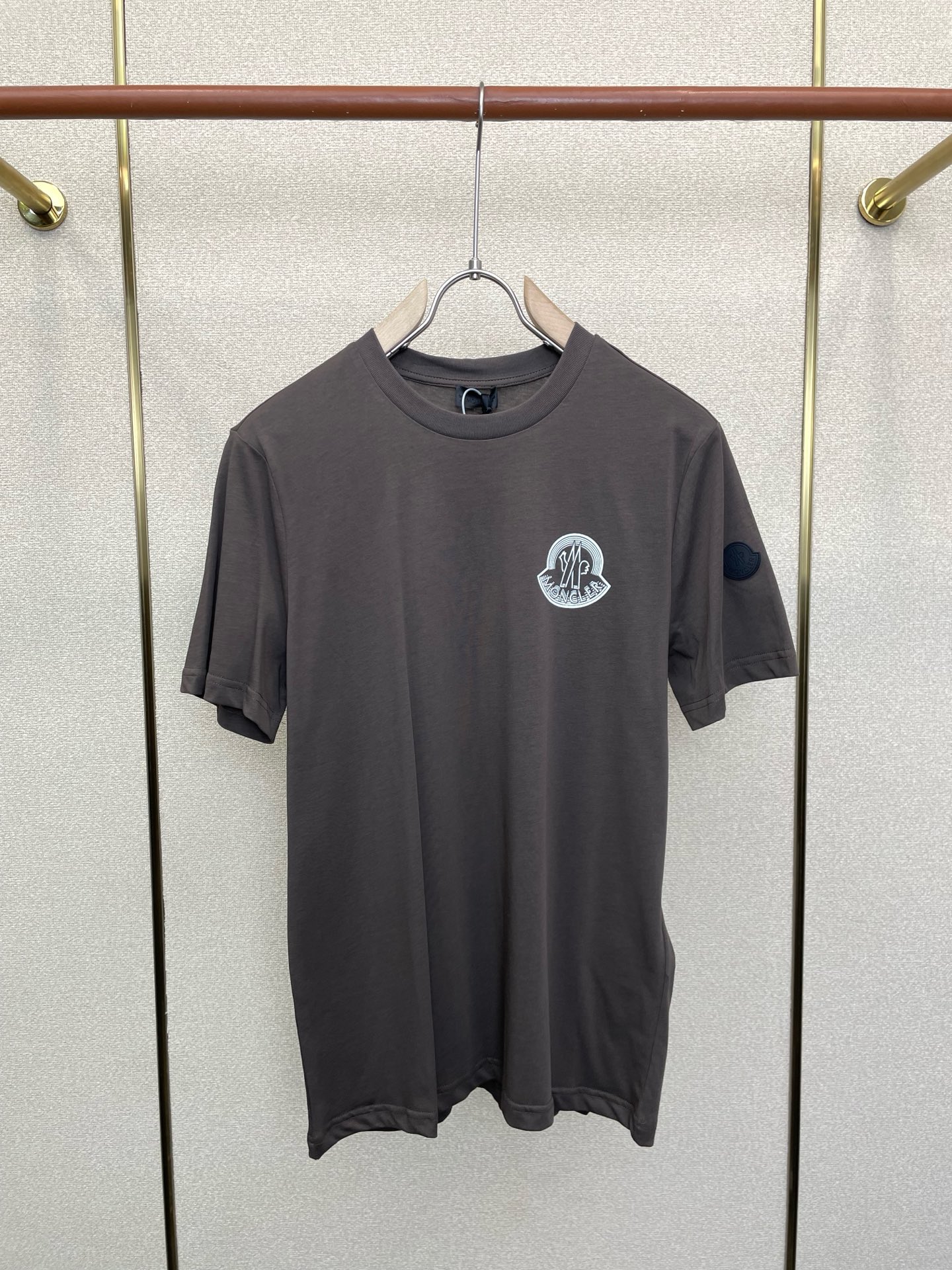 。Moncler蒙口💥砸锅卖铁都要上的新款新款原单男士休闲短袖 高端定制 高端版本 时尚百搭爆款⚠️⚠️