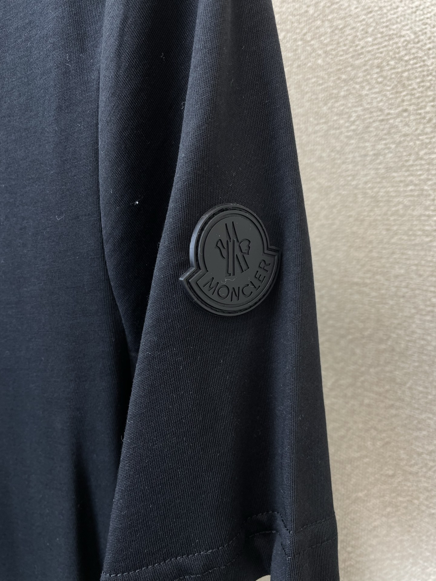 。Moncler蒙口💥砸锅卖铁都要上的新款新款原单男士休闲短袖 高端定制 高端版本 时尚百搭爆款⚠️⚠️