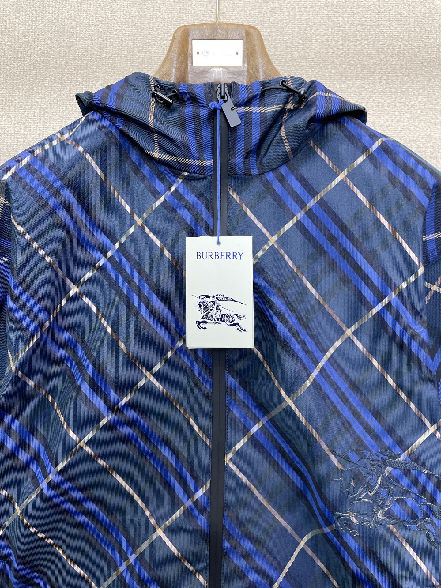 。Burberry巴宝莉💥砸锅卖铁都要上的新款新款原单男士休闲连帽外套 高端定制 高端版本 时尚百搭爆款