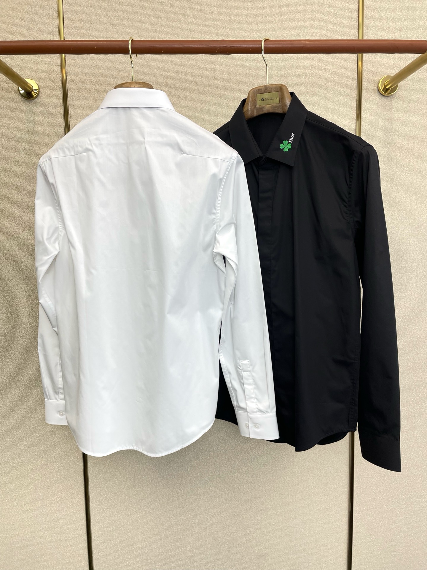 。Dior迪奥💥砸锅卖铁都要上的新款新款原单男士休闲长袖衬衫 高端定制 高端版本 时尚百搭爆款⚠️⚠️✨