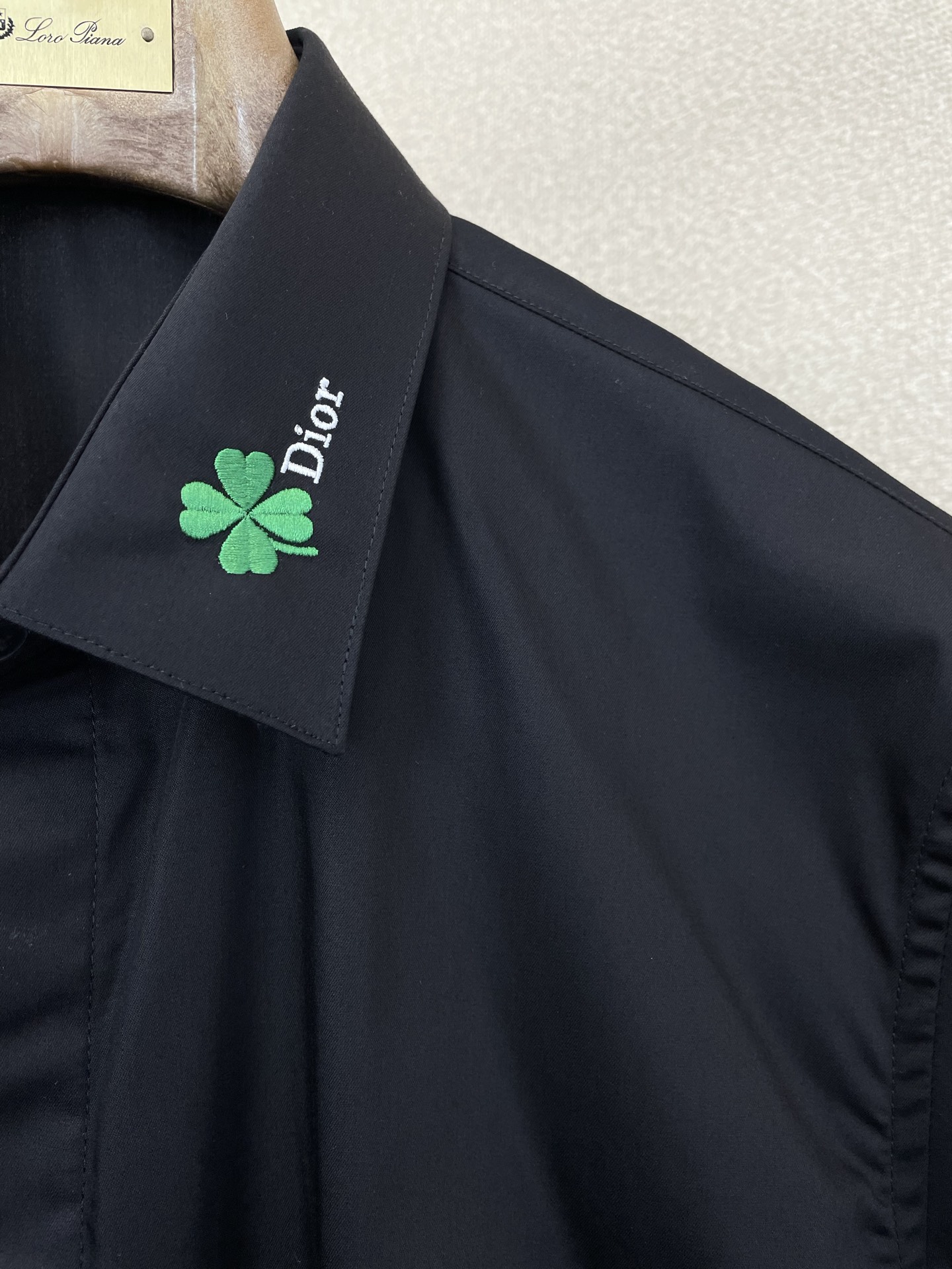 。Dior迪奥💥砸锅卖铁都要上的新款新款原单男士休闲长袖衬衫 高端定制 高端版本 时尚百搭爆款⚠️⚠️✨