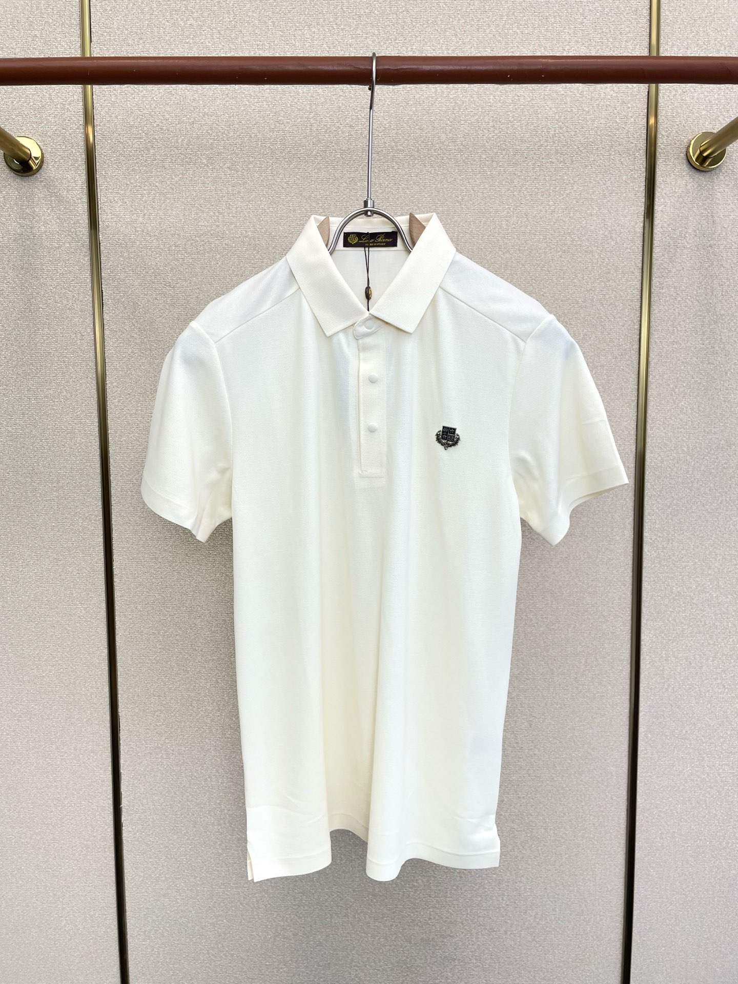 。Loro Piana-Loro Piana诺悠翩雅💥砸锅卖铁都要上的新款新款原单男士休闲短袖 高端定制