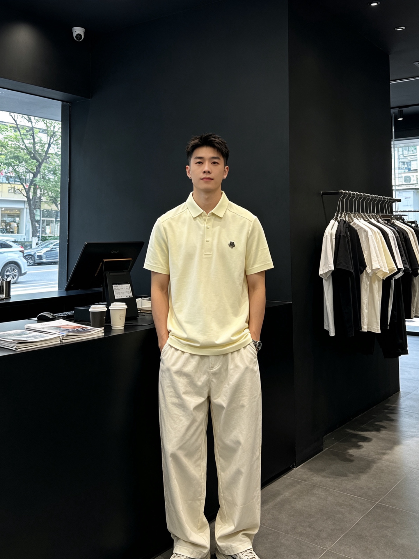 NO:856583,.LP-Loro Piana is a must-have new style original men's casual short-sleeved shirt. High-end customization. High-end version. Fashionable and versatile imported fabrics. Super soft and delicate feel. Skin-friendly and comfortable to wear. High-end boutique. The upper body is finely made by the foundry. It is a must-have item for men. Three complete standards. Size S-4XL,, loro piana, loro piana, T-shirt,19860909.LP-Loro Piana诺悠翩雅砸锅卖铁都要上的新款新款原单男士休闲短袖 高端定制 高端版本 时尚百搭爆款进口面料 手感超柔软细腻 穿着亲肤舒适 高端精品 代工厂精细做上身非常赞 男士必备单品 三标齐全 码数S-4XL,,loro piana,loro piana,T-shirt,,Men's clothing