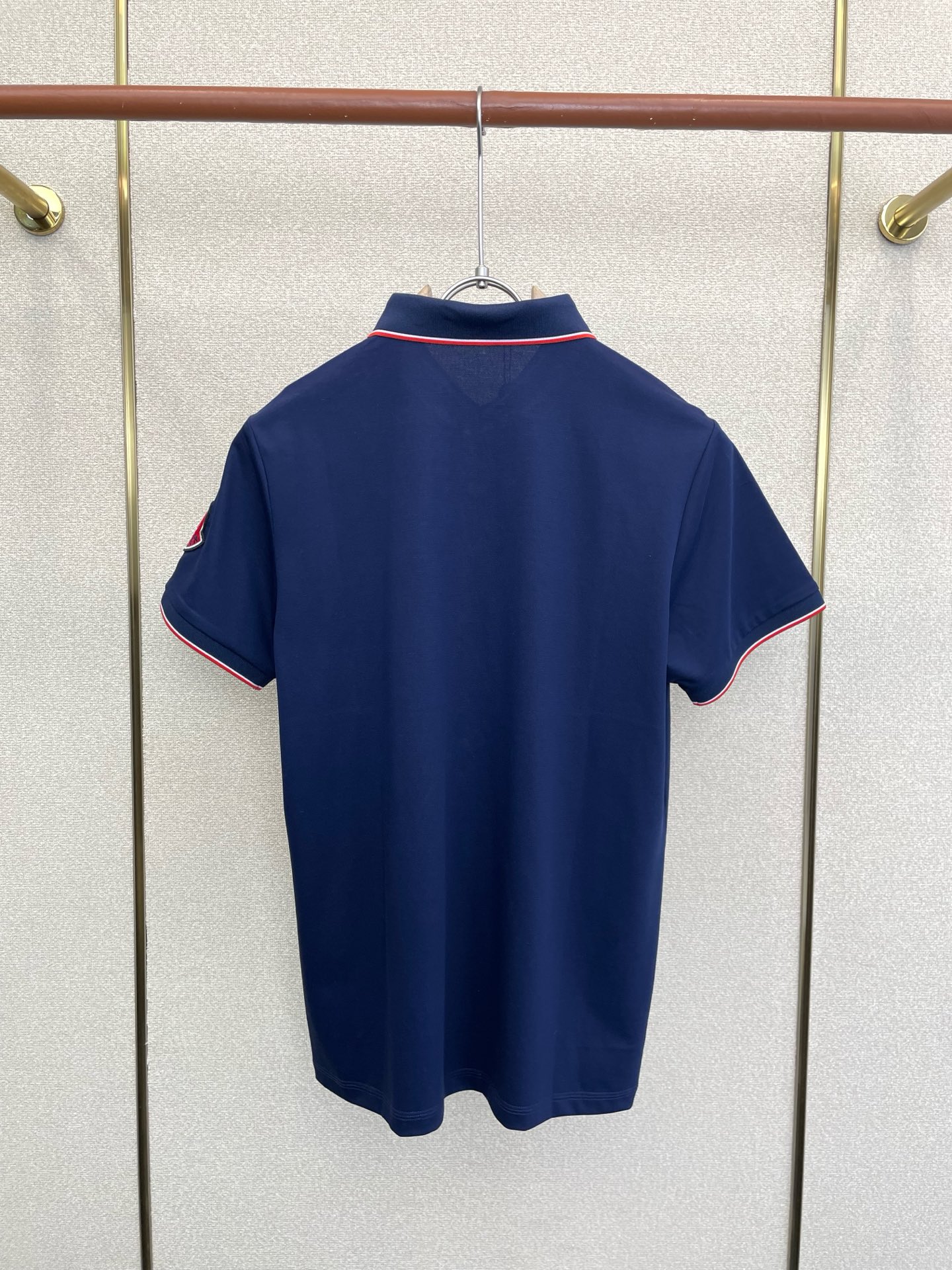 。Moncler蒙口💥砸锅卖铁都要上的新款新款原单男士休闲短袖 高端定制 高端版本 时尚百搭爆款⚠️⚠️