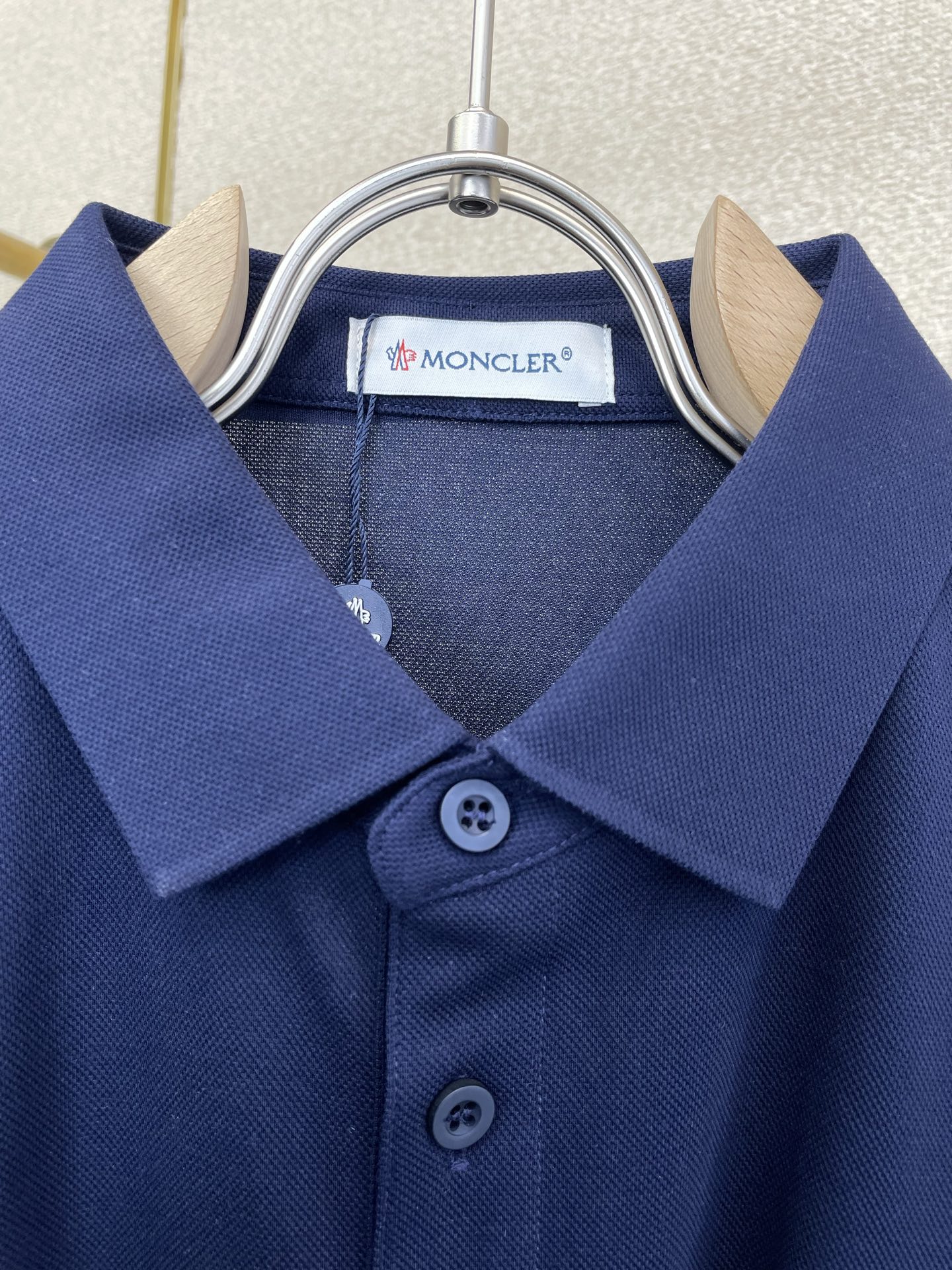 。Moncler蒙口💥砸锅卖铁都要上的新款新款原单男士休闲短袖 高端定制 高端版本 时尚百搭爆款⚠️⚠️