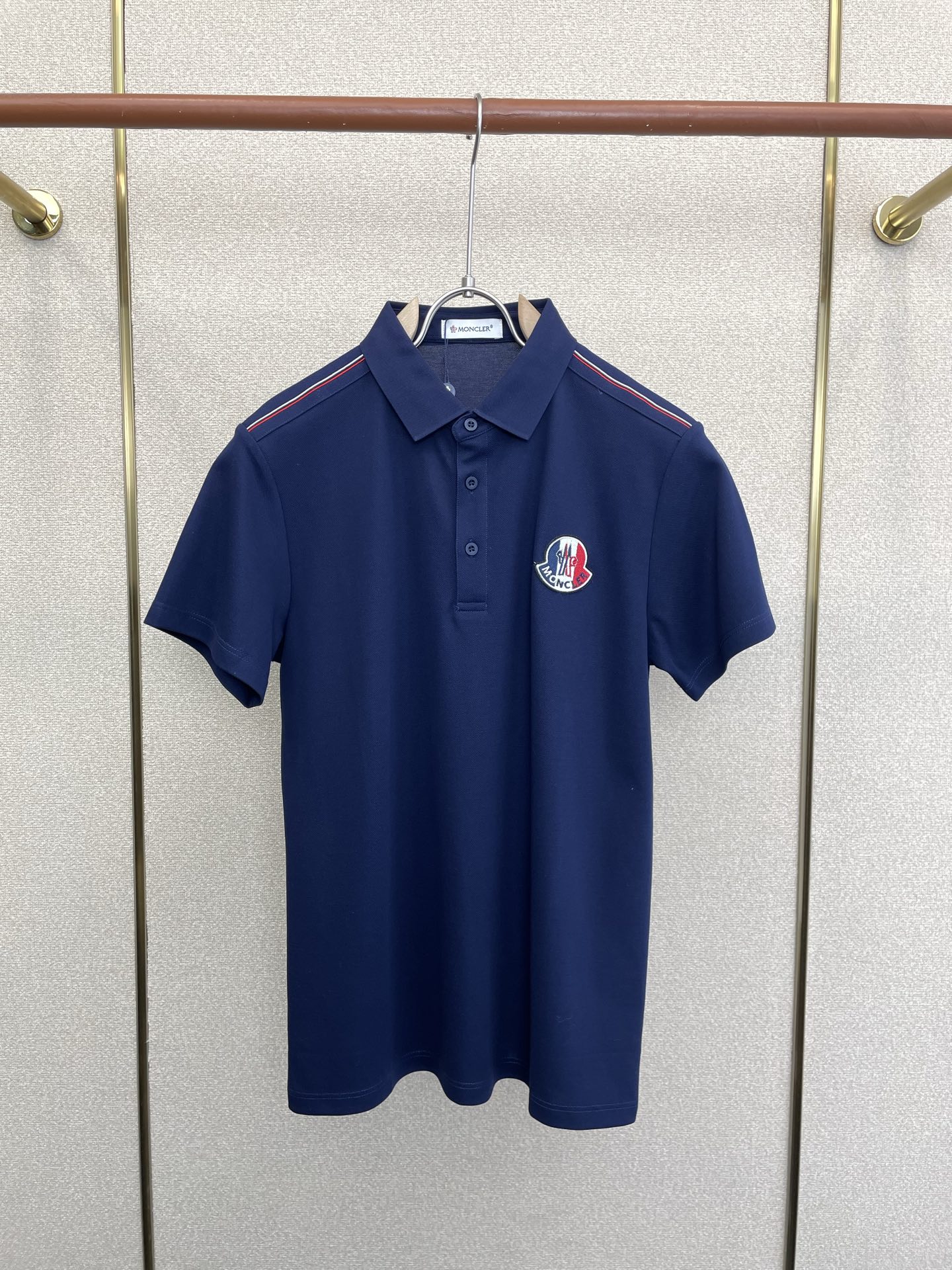 。Moncler蒙口💥砸锅卖铁都要上的新款新款原单男士休闲短袖 高端定制 高端版本 时尚百搭爆款⚠️⚠️
