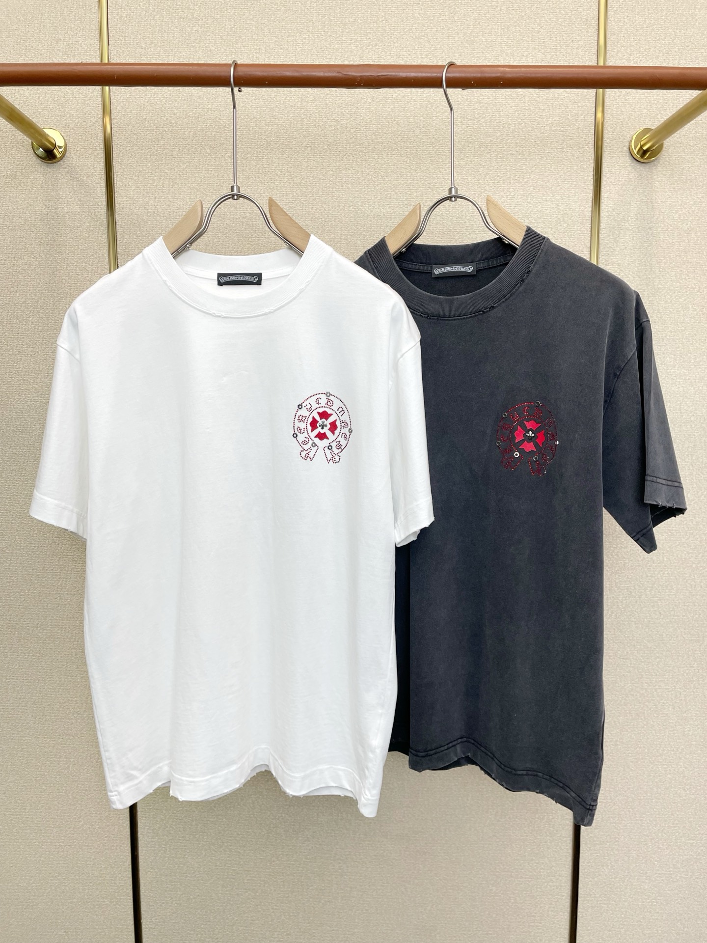 。Chrome hearts克罗心💥砸锅卖铁都要上的新款新款原单男士休闲短袖 高端定制 高端版本 时尚百