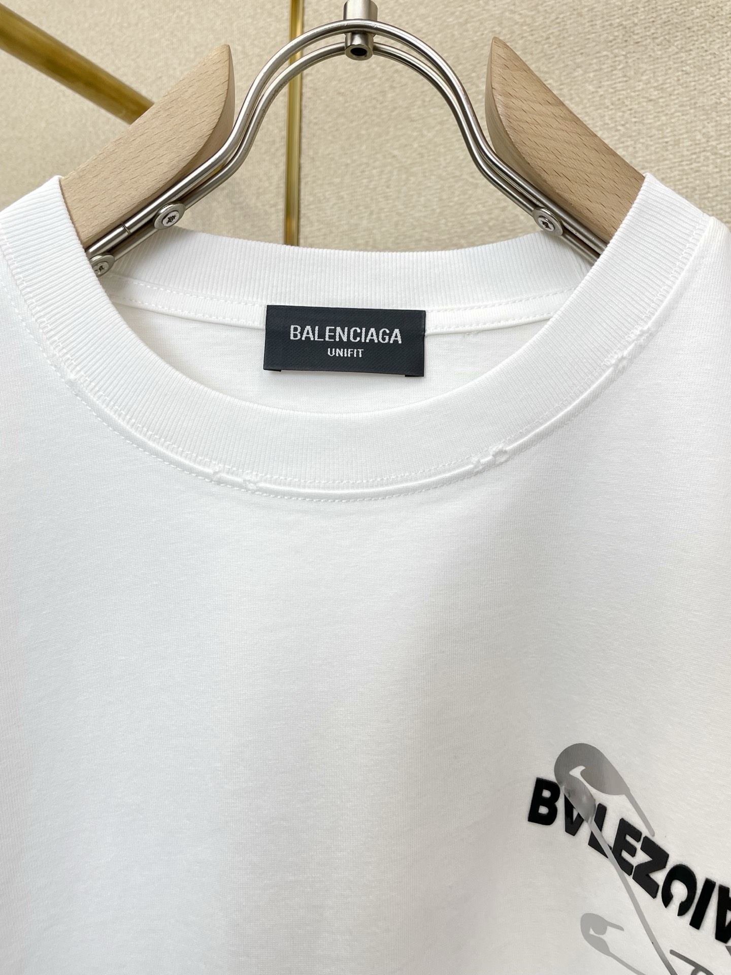 。Balenciaga巴黎世家💥砸锅卖铁都要上的新款新款原单男士休闲短袖 高端定制 高端版本 时尚百搭爆