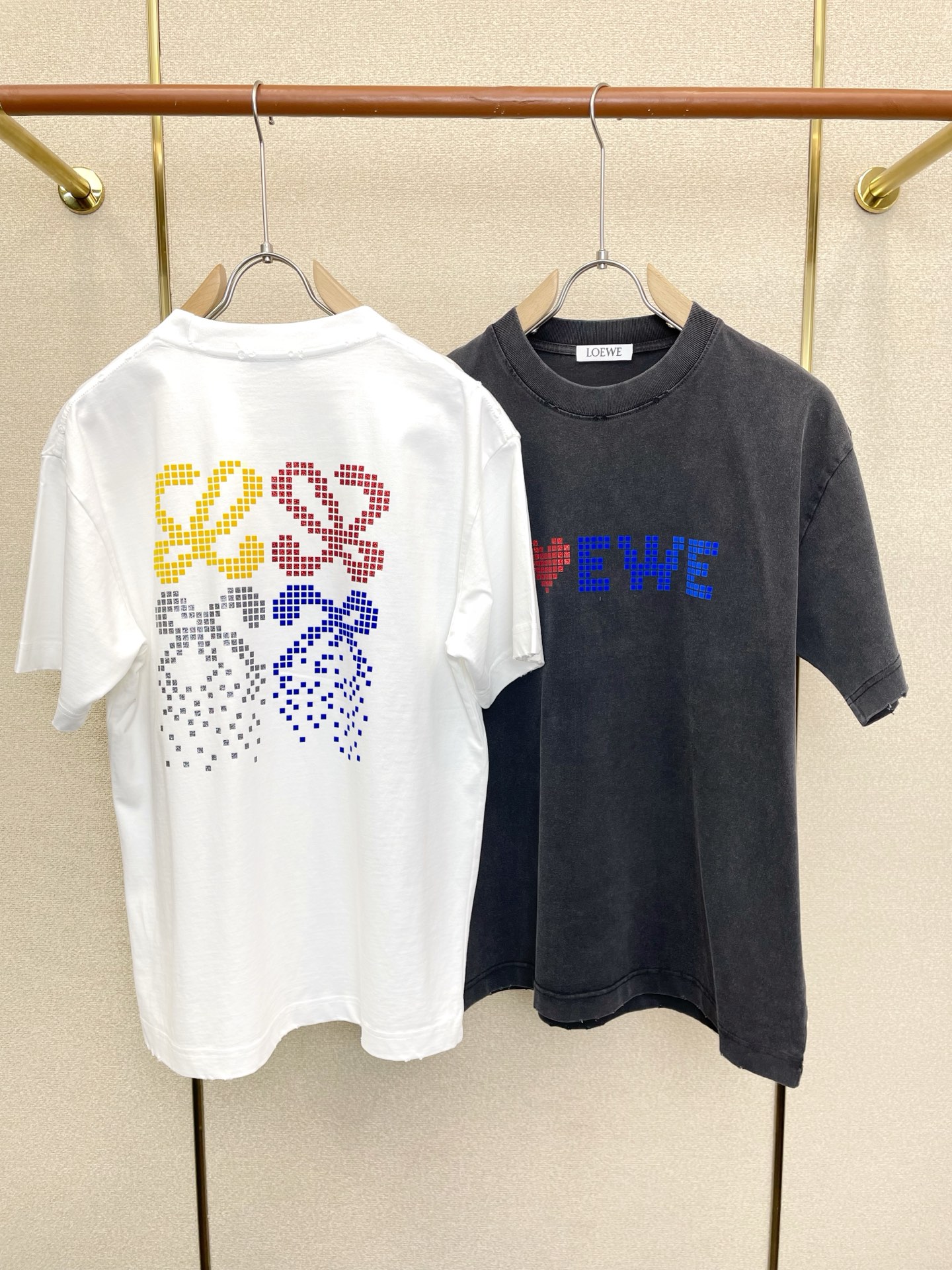 。LOEWE罗意威💥砸锅卖铁都要上的新款新款原单男士休闲短袖 高端定制 高端版本 时尚百搭爆款⚠️⚠️✨