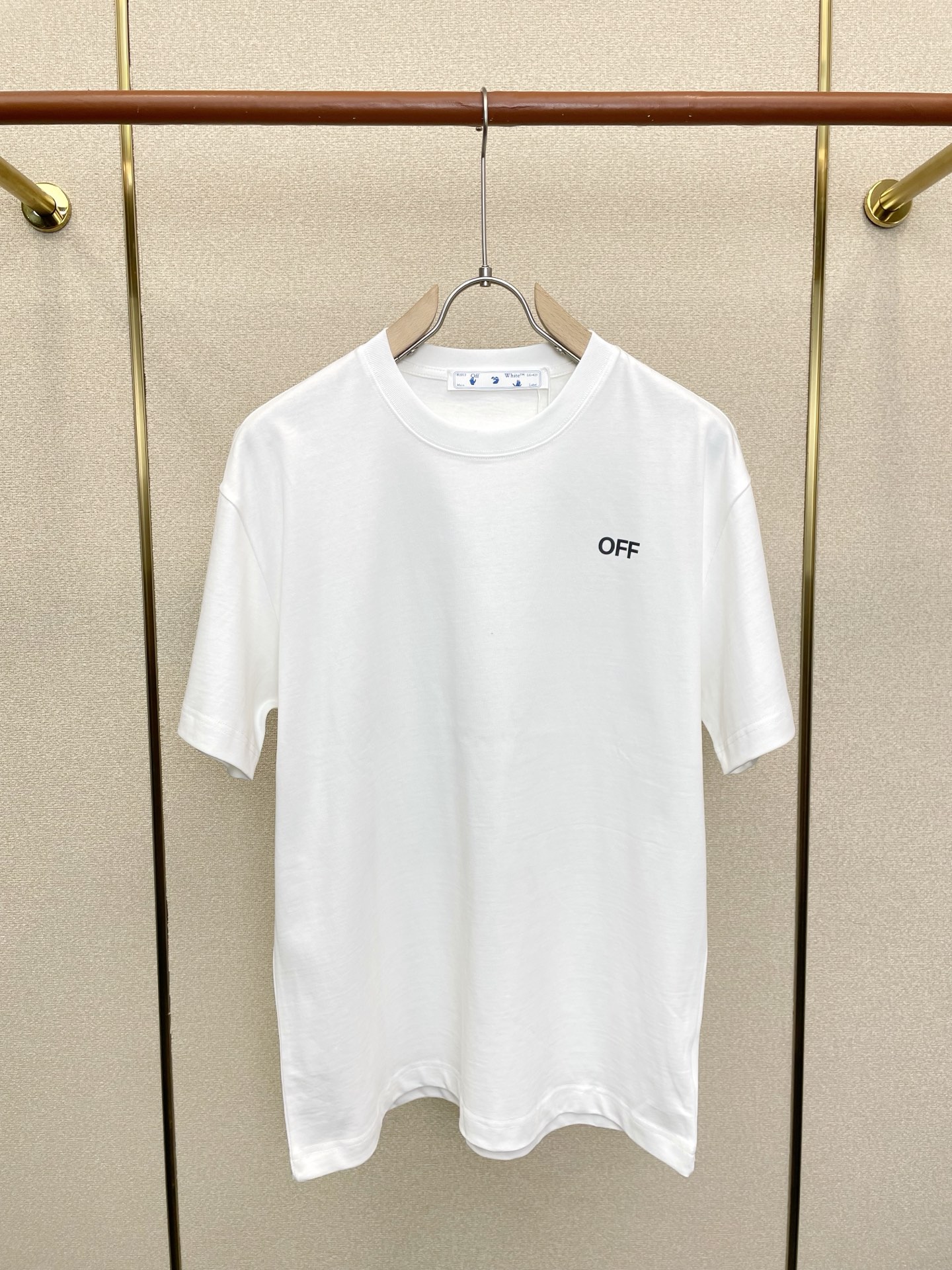 。OFF-WHITE💥砸锅卖铁都要上的新款新款原单男士休闲短袖 高端定制 高端版本 时尚百搭爆款⚠️⚠️
