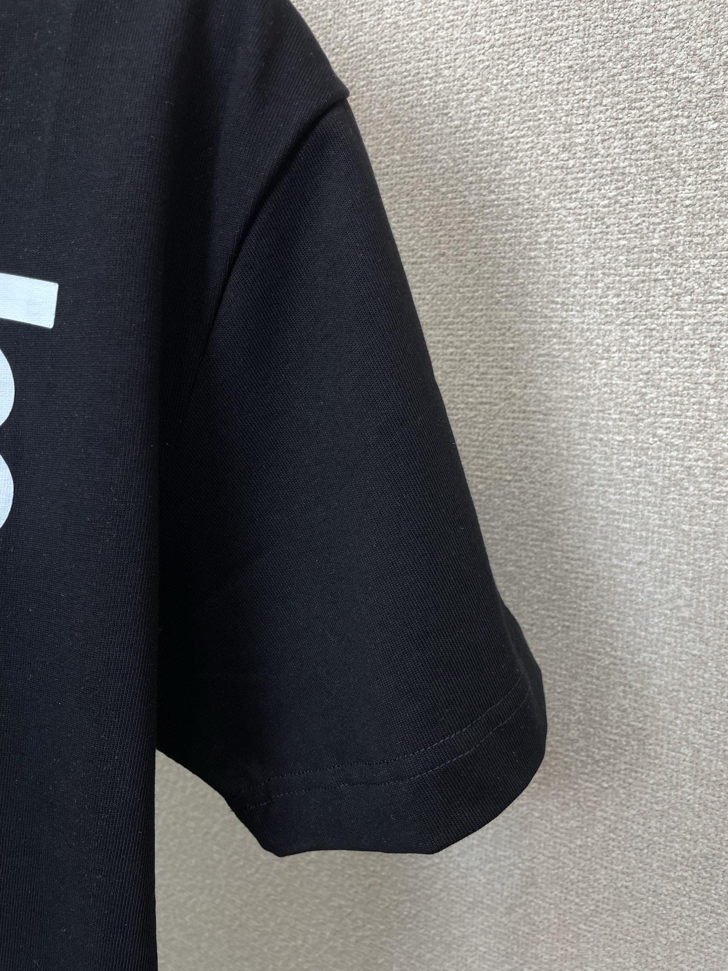 。Burberry巴宝莉💥砸锅卖铁都要上的新款新款原单男士休闲短袖 高端定制 高端版本 时尚百搭爆款⚠️