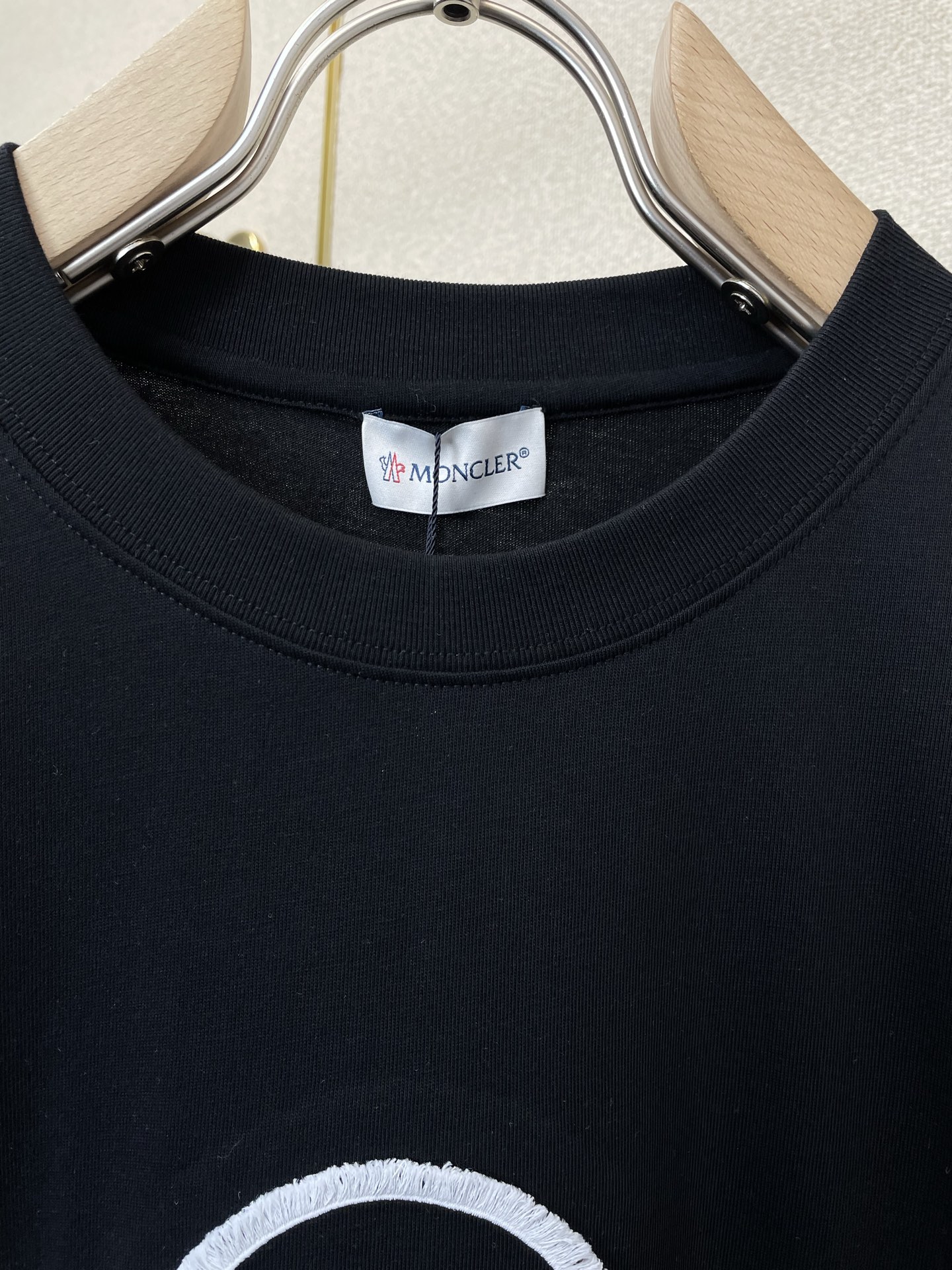 。Moncler蒙口💥砸锅卖铁都要上的新款新款原单男士休闲短袖 高端定制 高版本 时尚百搭爆款⚠️⚠️✨