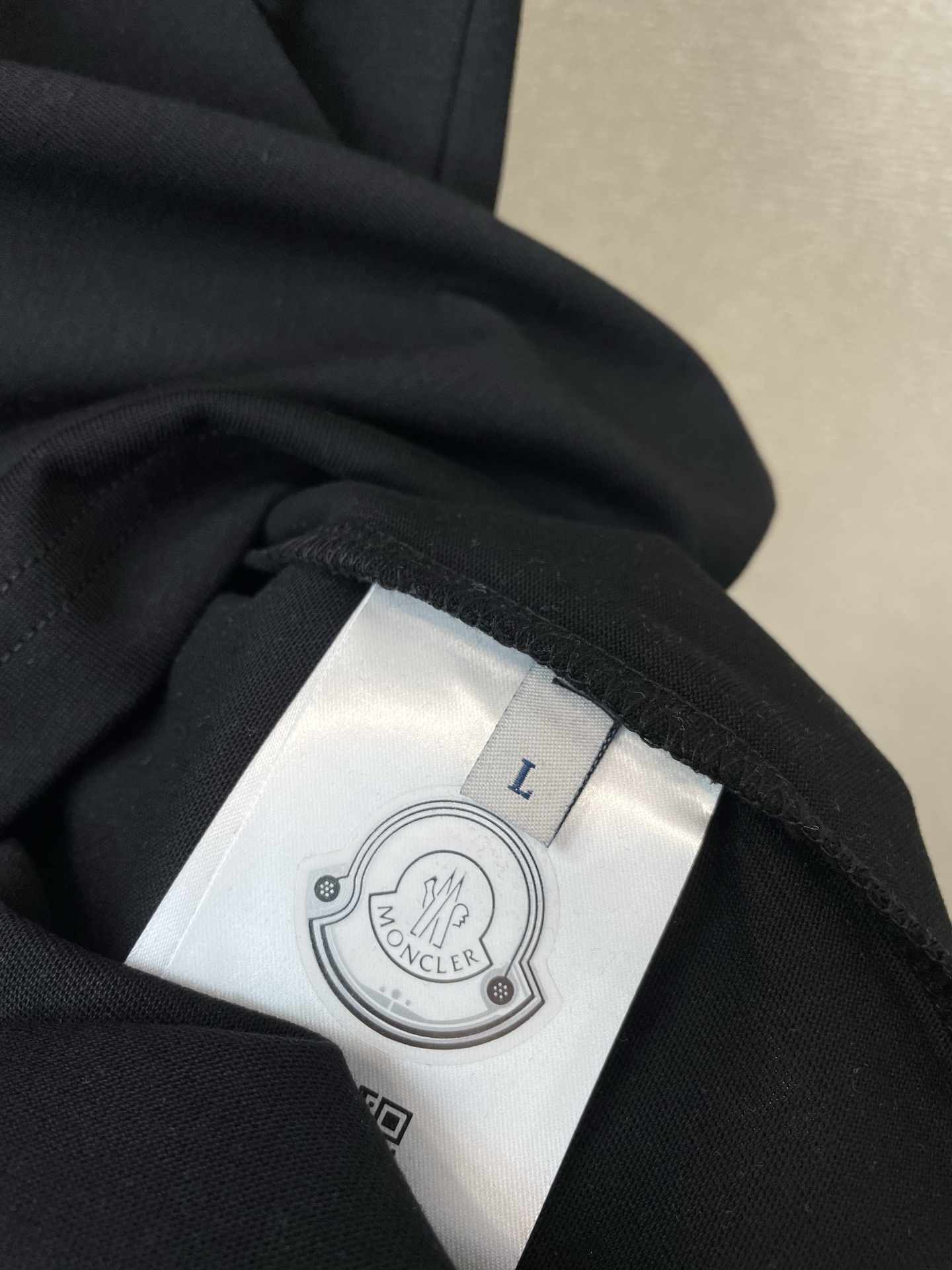 。Moncler蒙口💥砸锅卖铁都要上的新款新款原单男士休闲短袖 高端定制 高版本 时尚百搭爆款⚠️⚠️✨