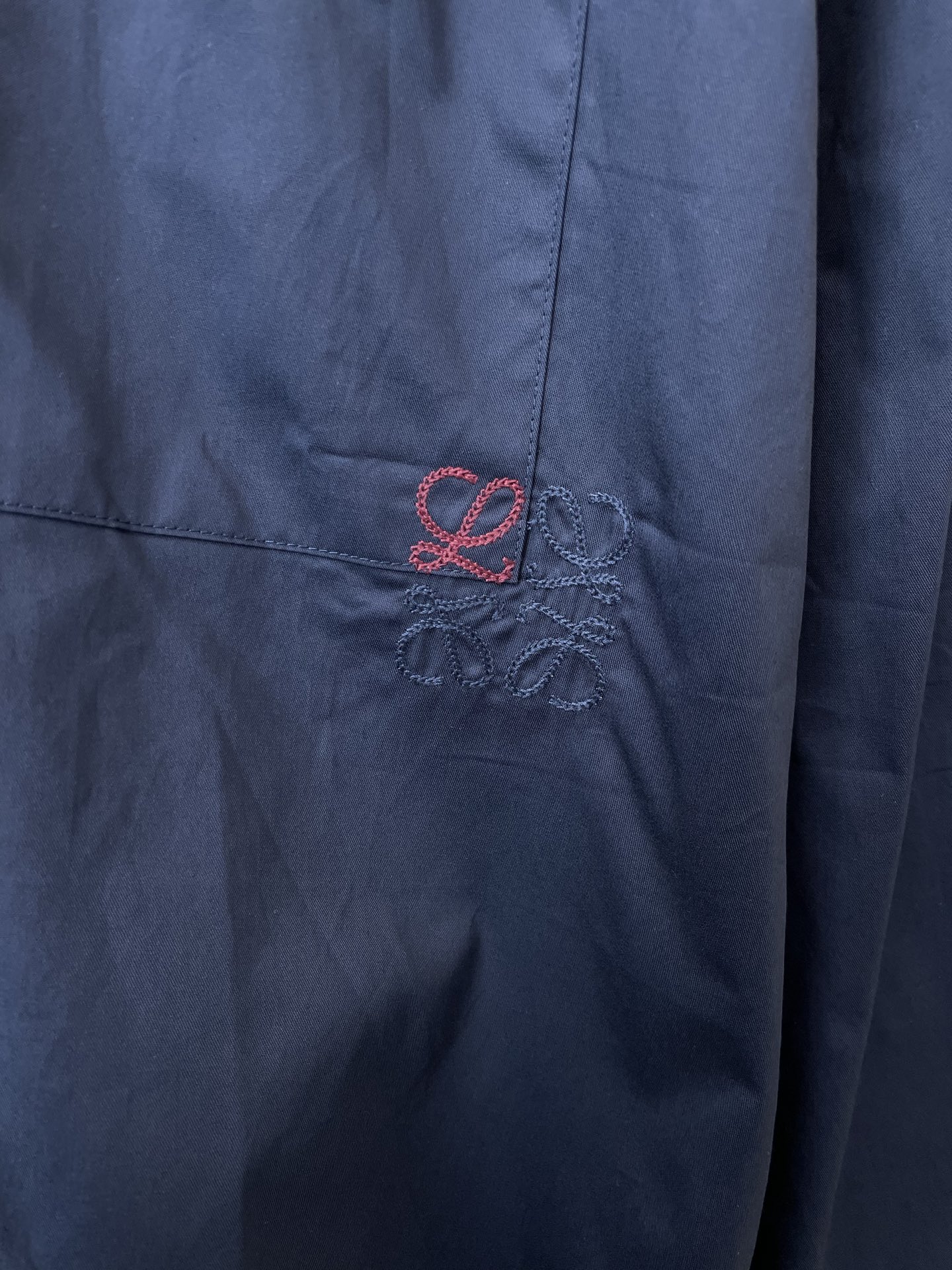 。LOEWE罗意威💥砸锅卖铁都要上的新款新款原单男士休闲衬衫 高端定制 高端版本 时尚百搭爆款⚠️⚠️✨
