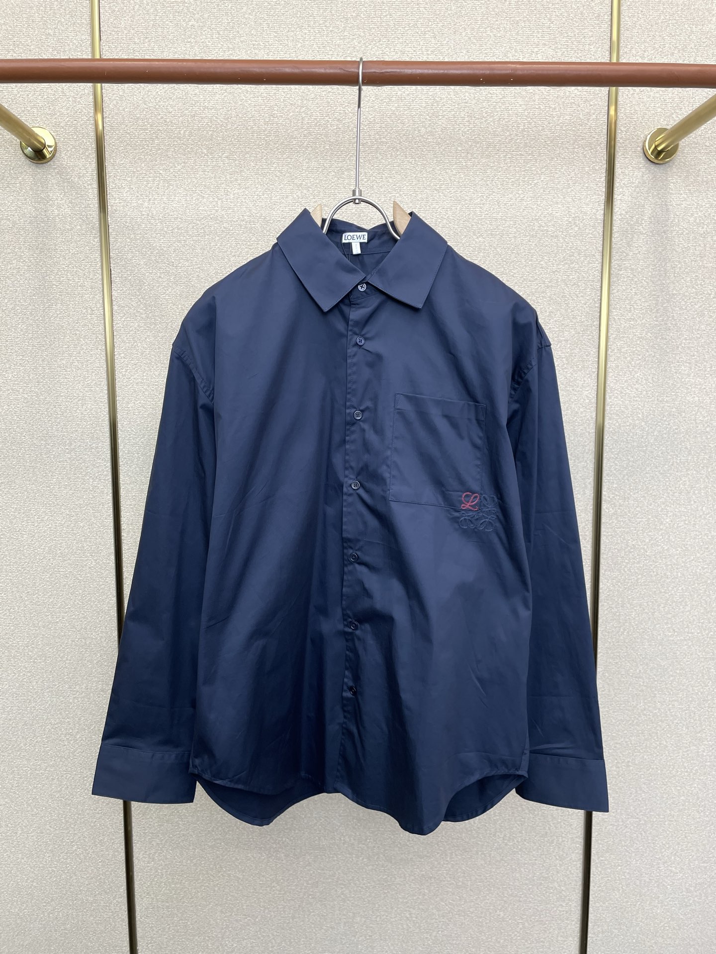 。LOEWE罗意威💥砸锅卖铁都要上的新款新款原单男士休闲衬衫 高端定制 高端版本 时尚百搭爆款⚠️⚠️✨
